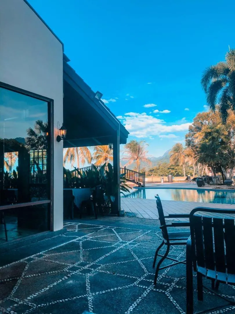 Restaurant/places to eat in THE LAGOON WATER CHALET