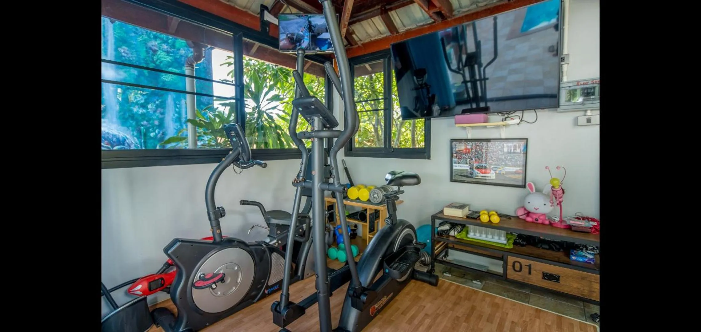 Fitness centre/facilities in Penthouse Crystal Bay Apartments