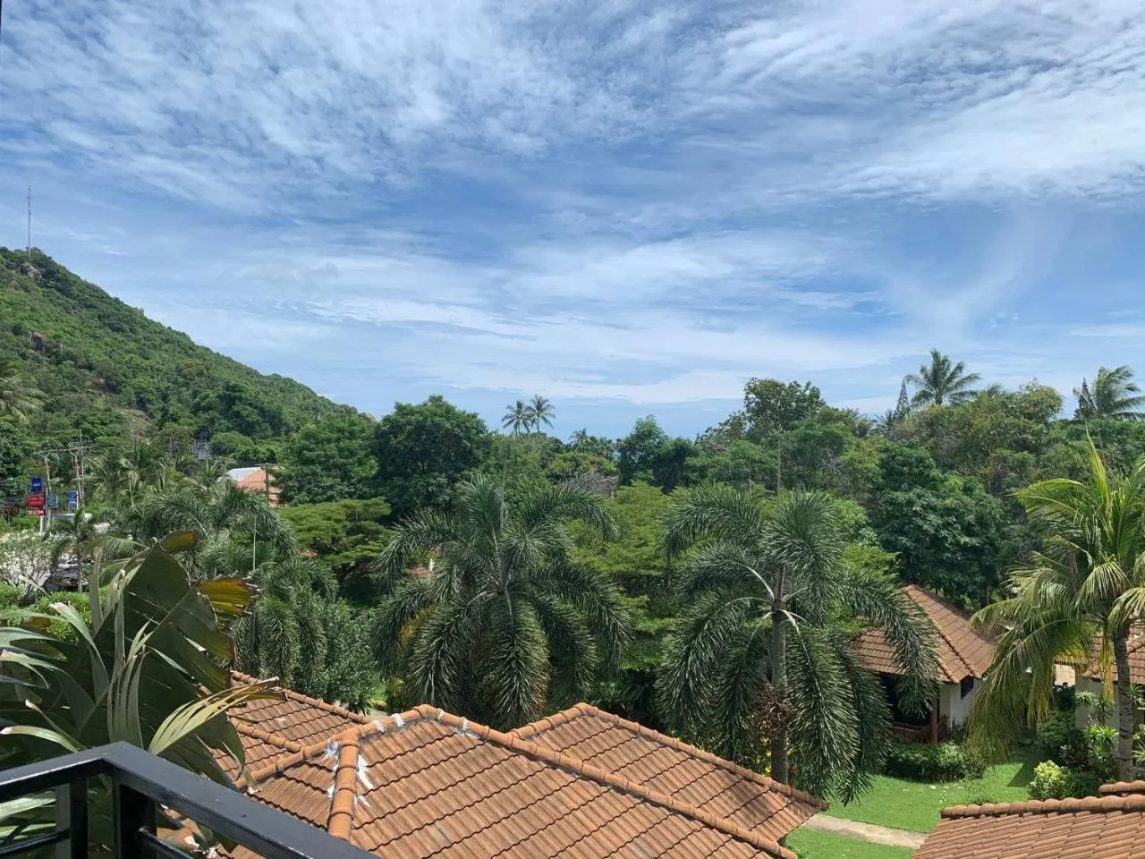 Mountain view in Penthouse Crystal Bay Apartments