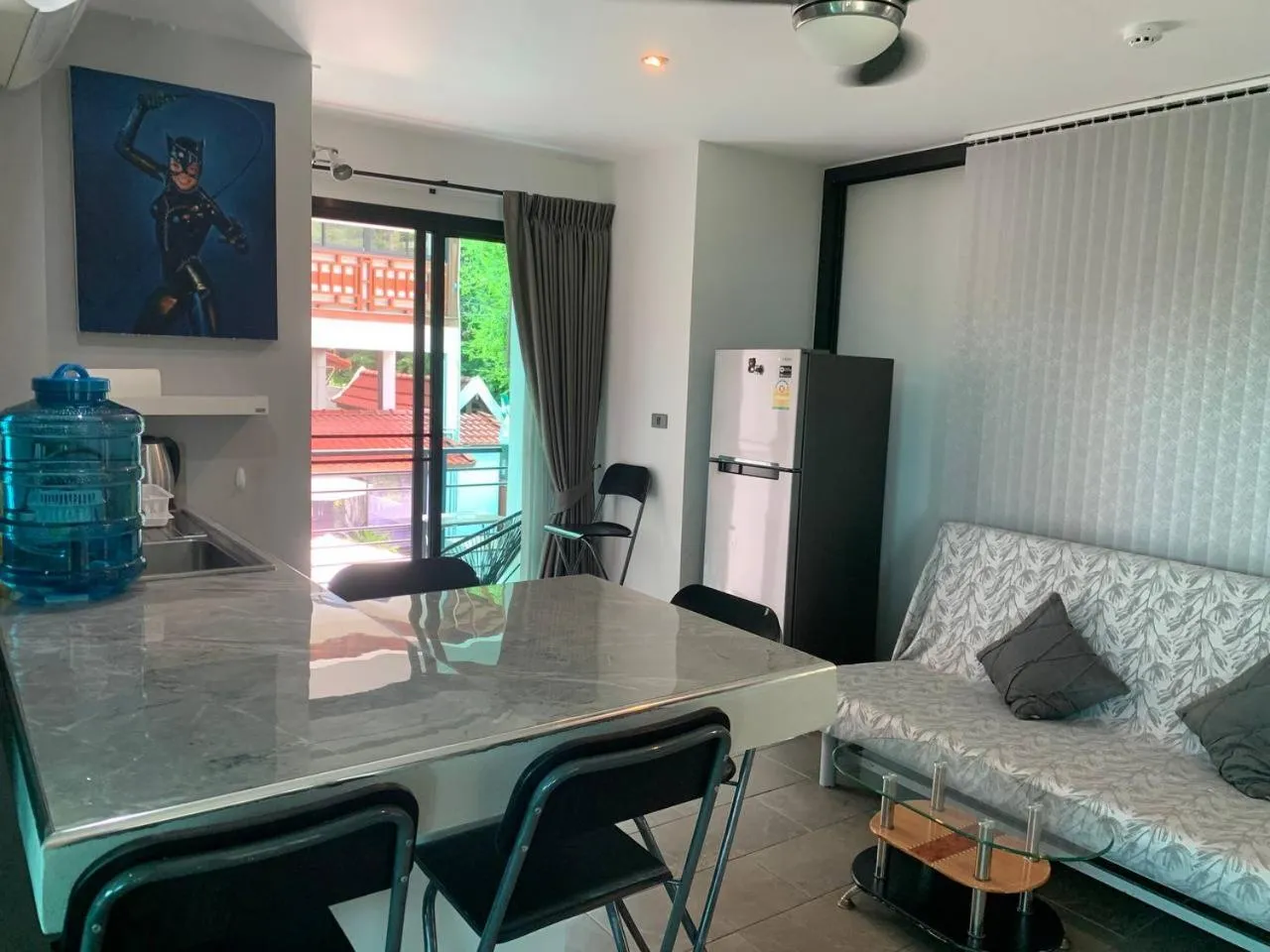 Kitchen or kitchenette in Penthouse Crystal Bay Apartments