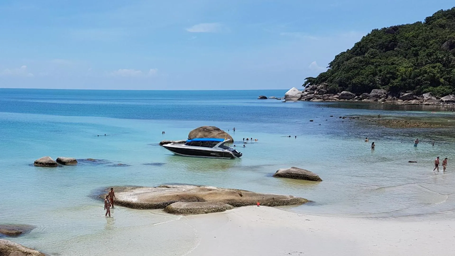 Beach in Penthouse Crystal Bay Apartments