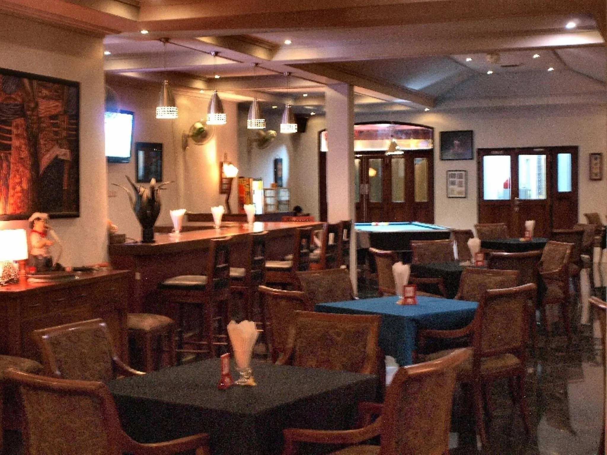 Restaurant/places to eat in The Gecho Inn Town