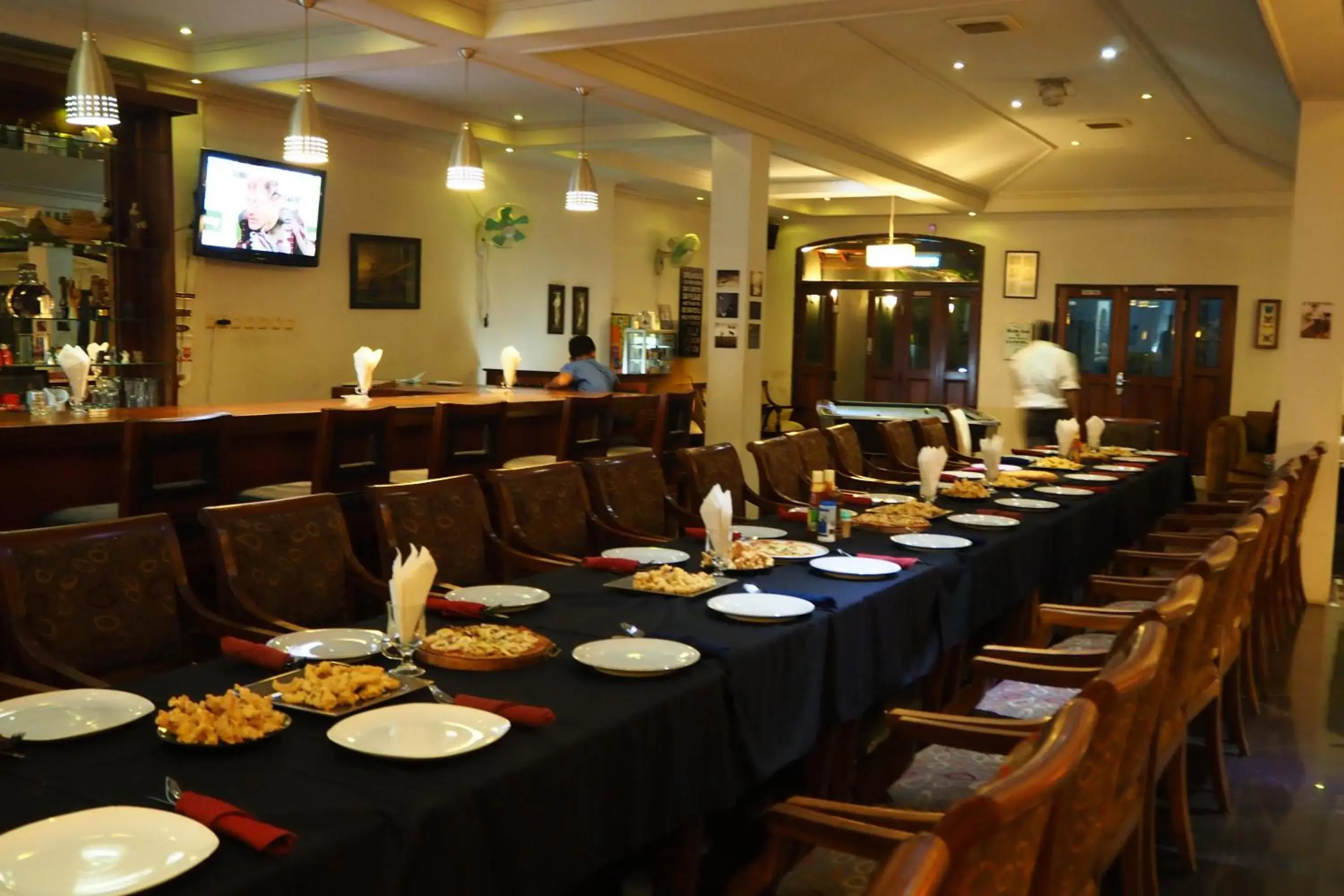 Restaurant/places to eat in The Gecho Inn Town Restaurant/places to eat in The Gecho Inn Town