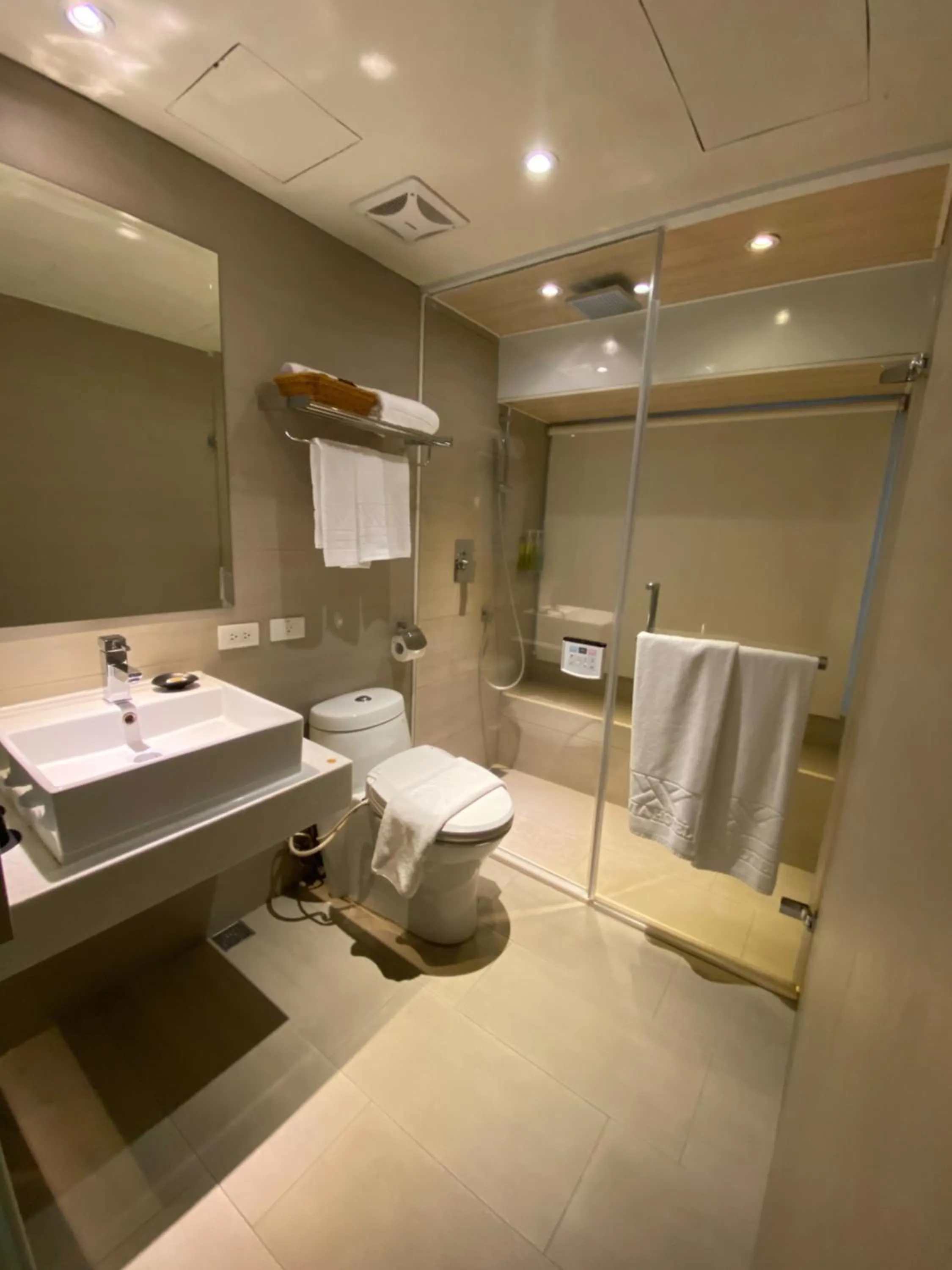 Bathroom in Via Loft Hotel