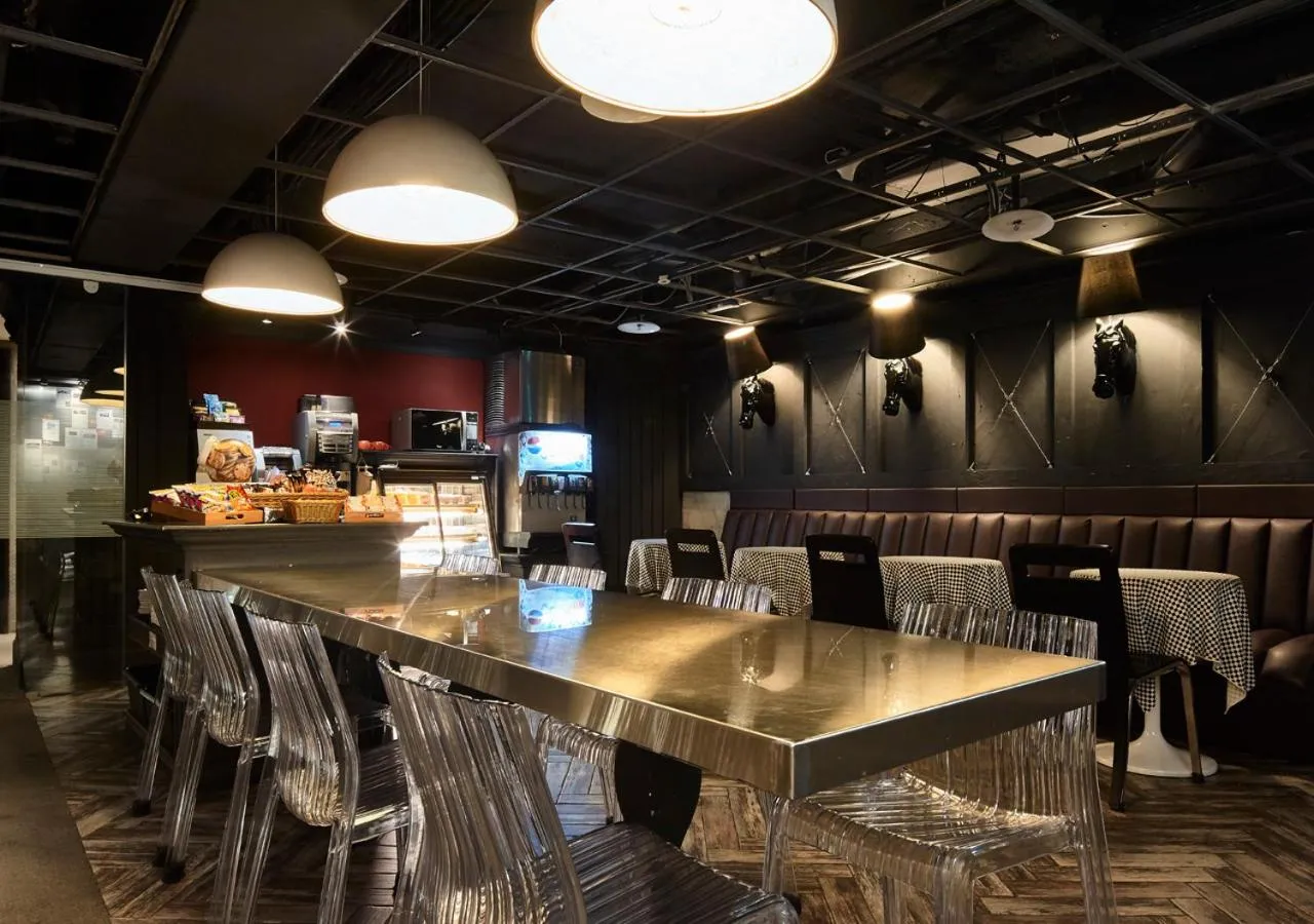 Lounge or bar in Via Loft Hotel