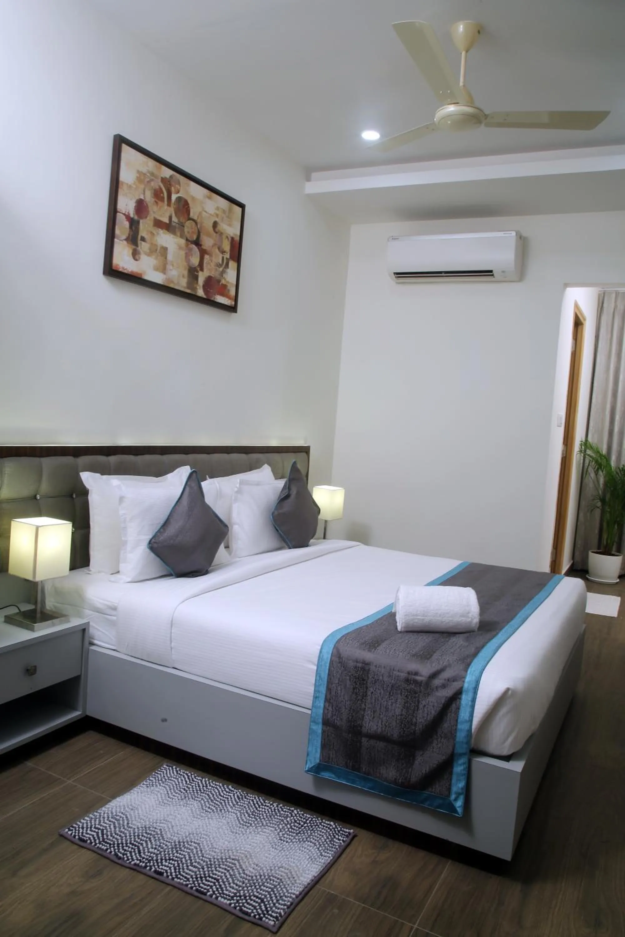 Bed in PARK IRIS HOTELS, MG Road