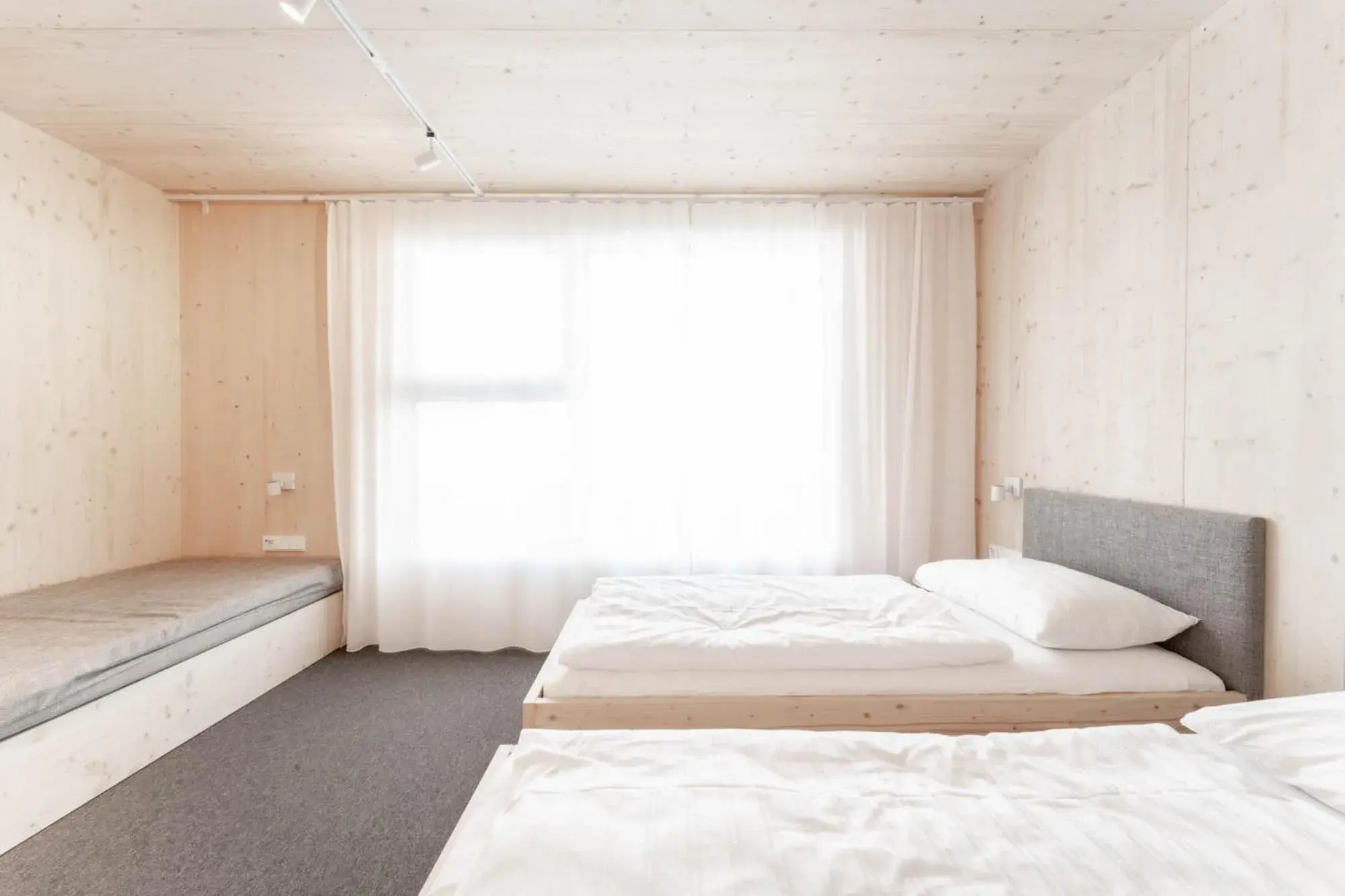Double Room in Karlingerhaus Hotel Hostel Home Double Room in Karlingerhaus Hotel Hostel Home