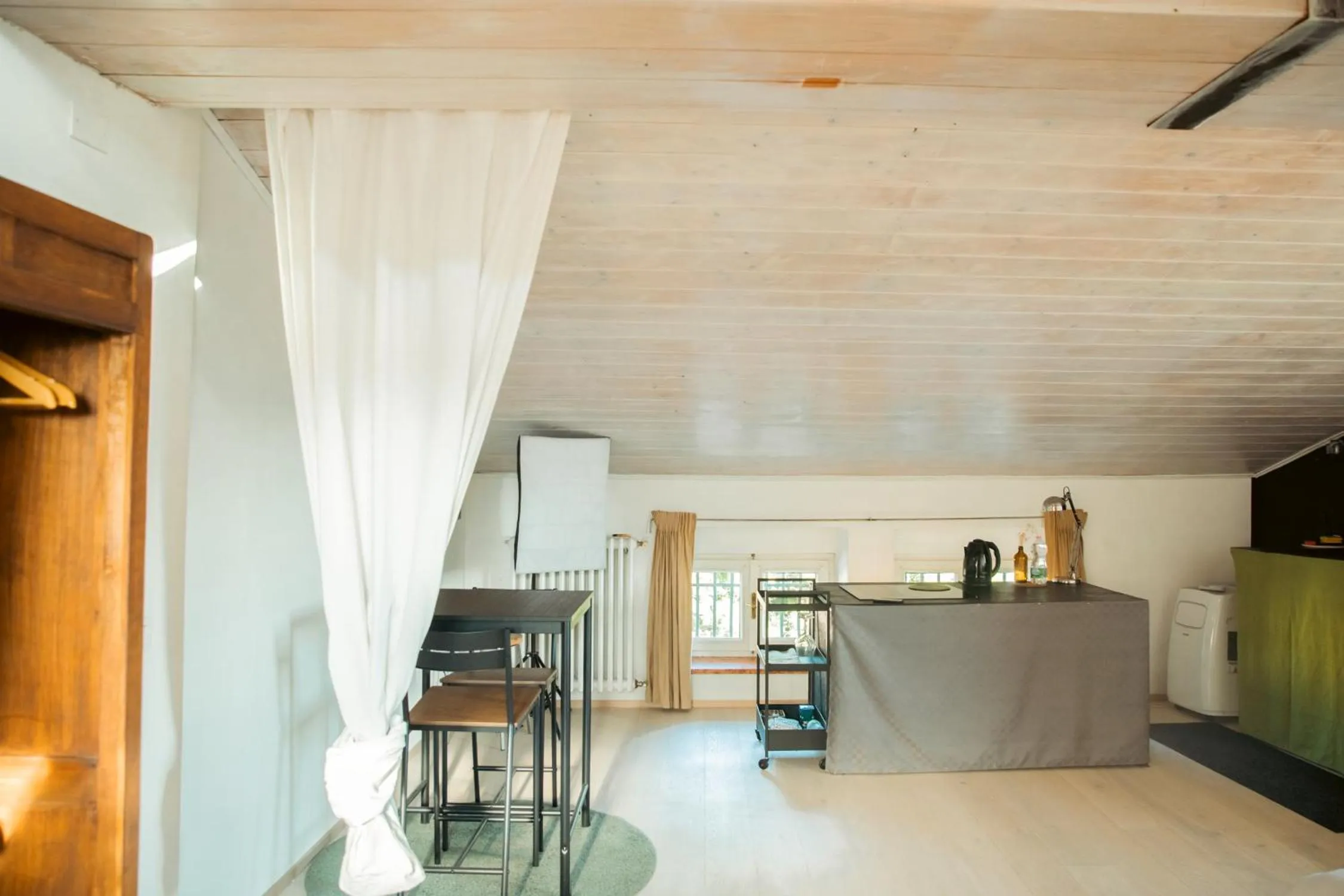 Kitchen or kitchenette in CA11 - Apartments