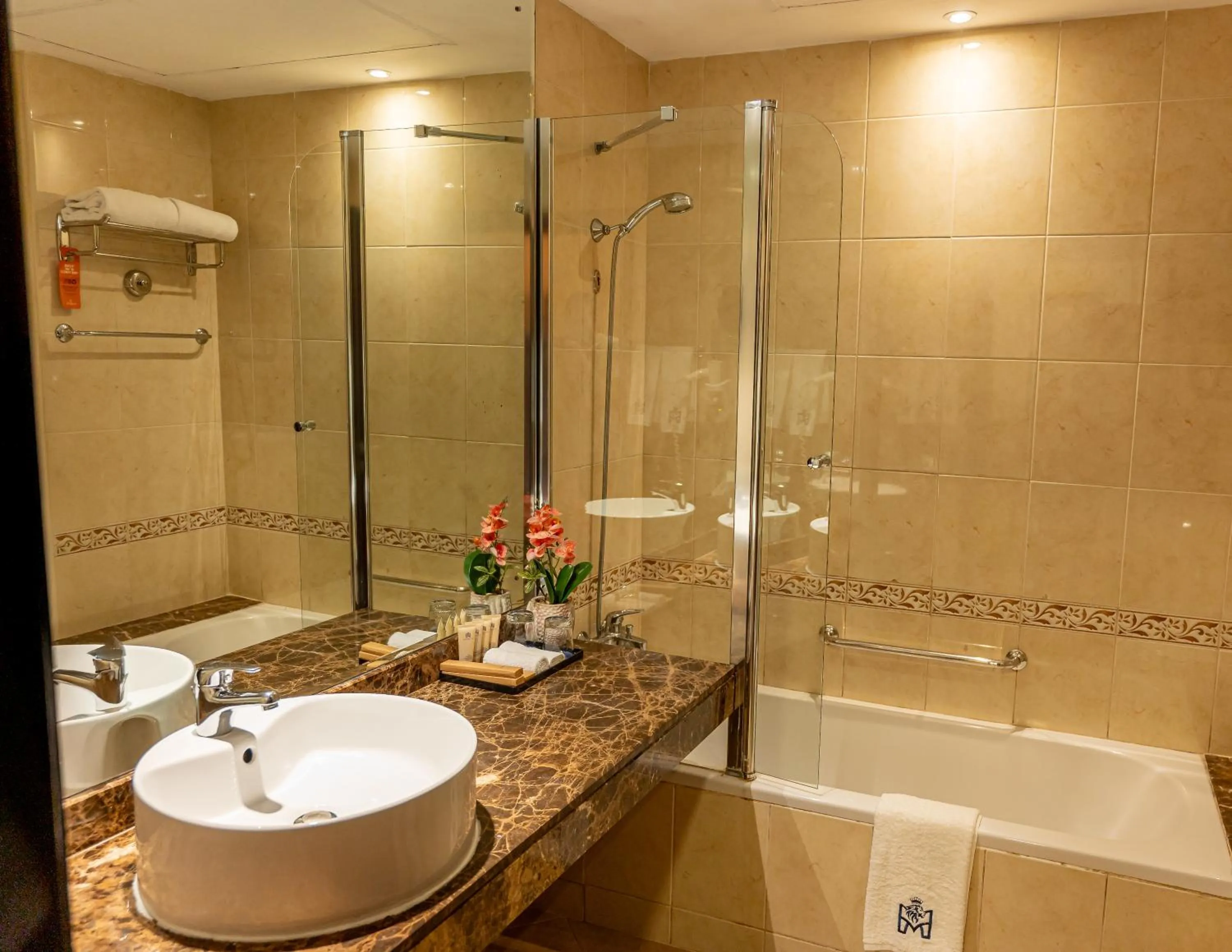 Bathroom in Majestic City Retreat Hotel