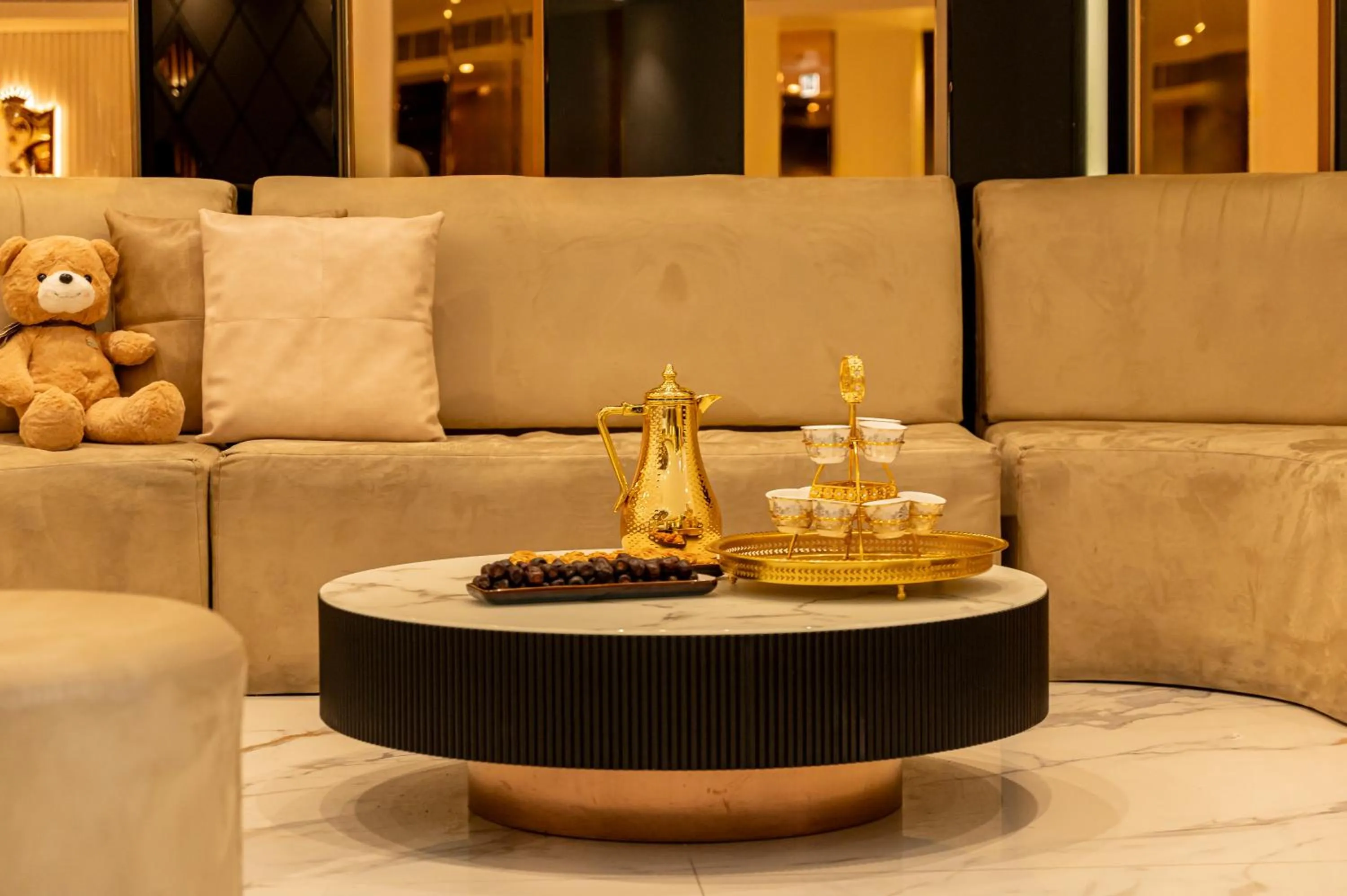 Lobby or reception in Majestic City Retreat Hotel