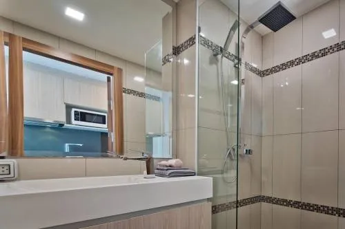 REFINED INTERIOR Studio in Laguna Beach Resort 2.