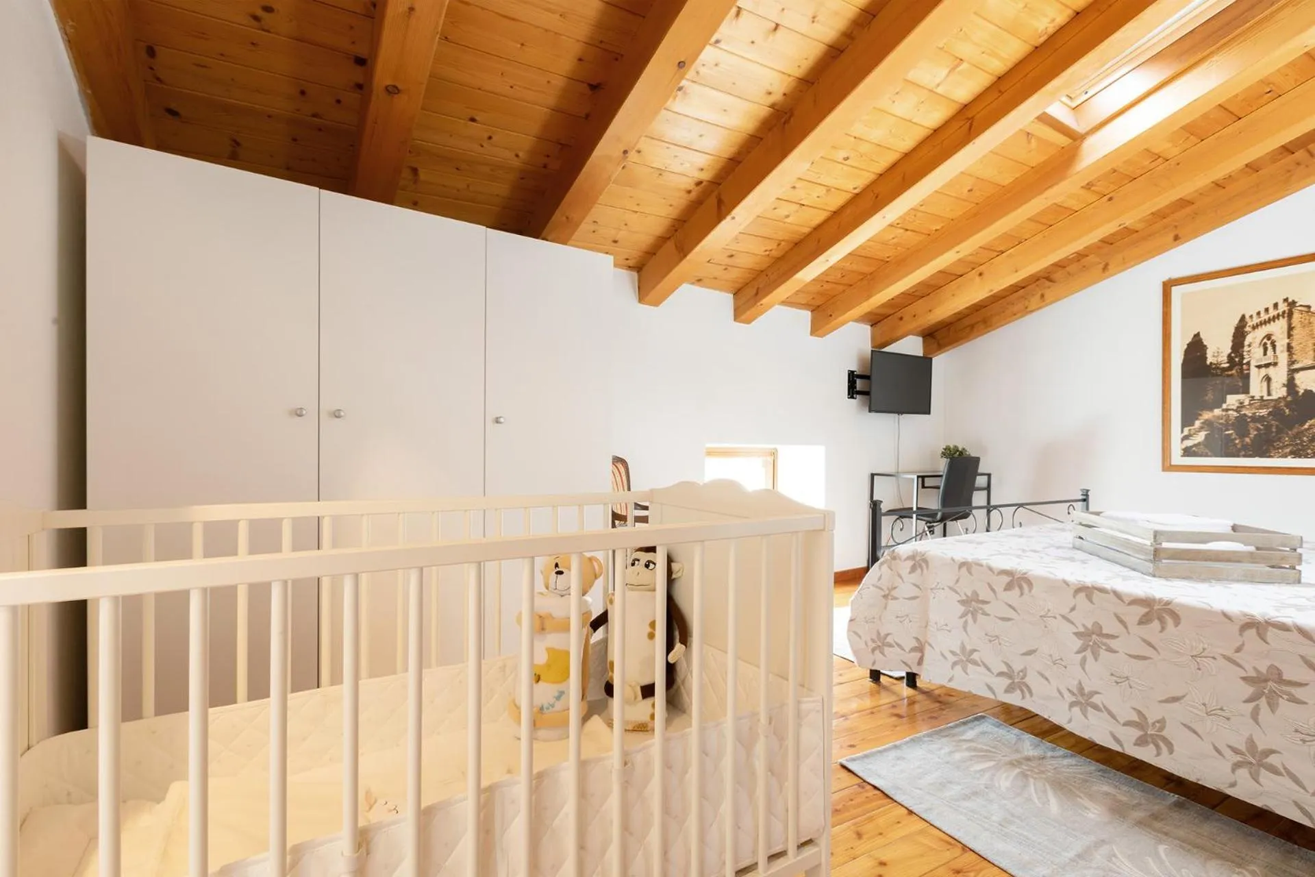 Photo of the whole room, Bed in B&B Antico Borgo Marcemigo