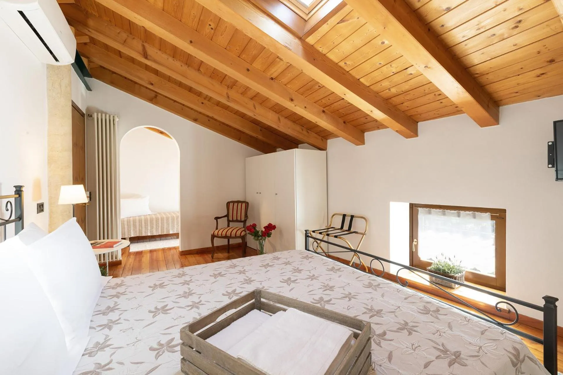 Bed in B&B Antico Borgo Marcemigo