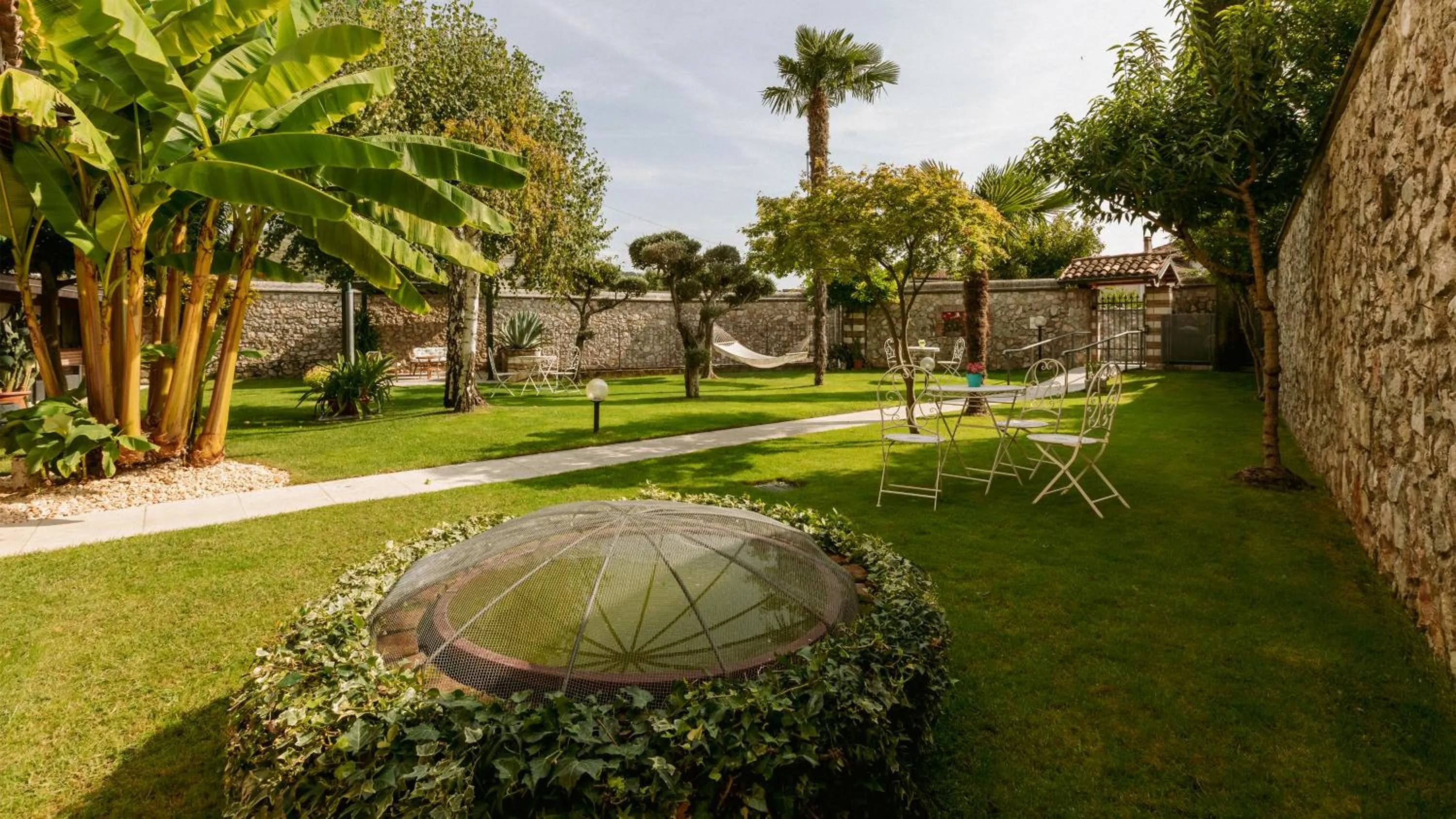 Garden in B&B Antico Borgo Marcemigo