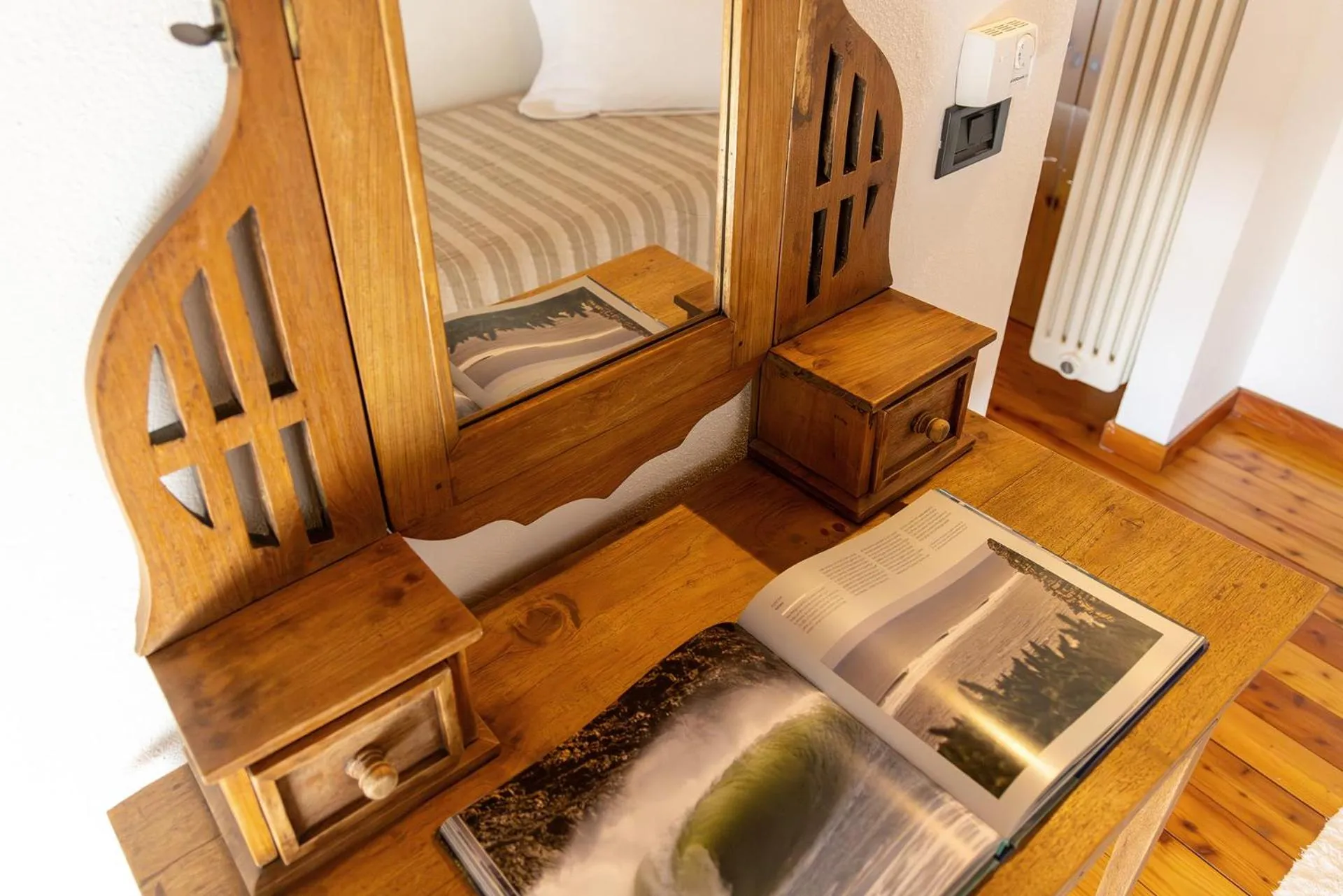 Photo of the whole room, Bed in B&B Antico Borgo Marcemigo