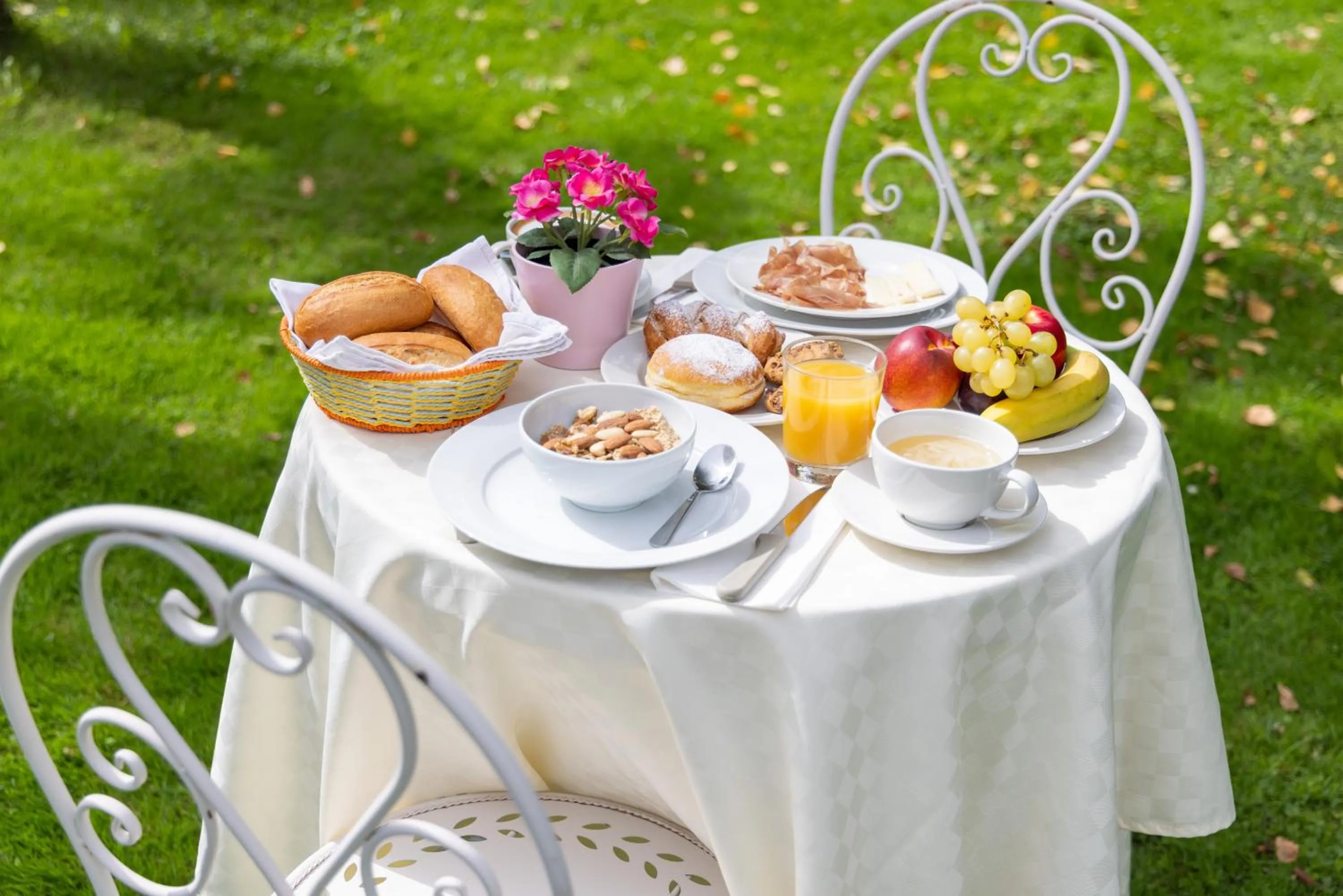 Garden in B&B Antico Borgo Marcemigo