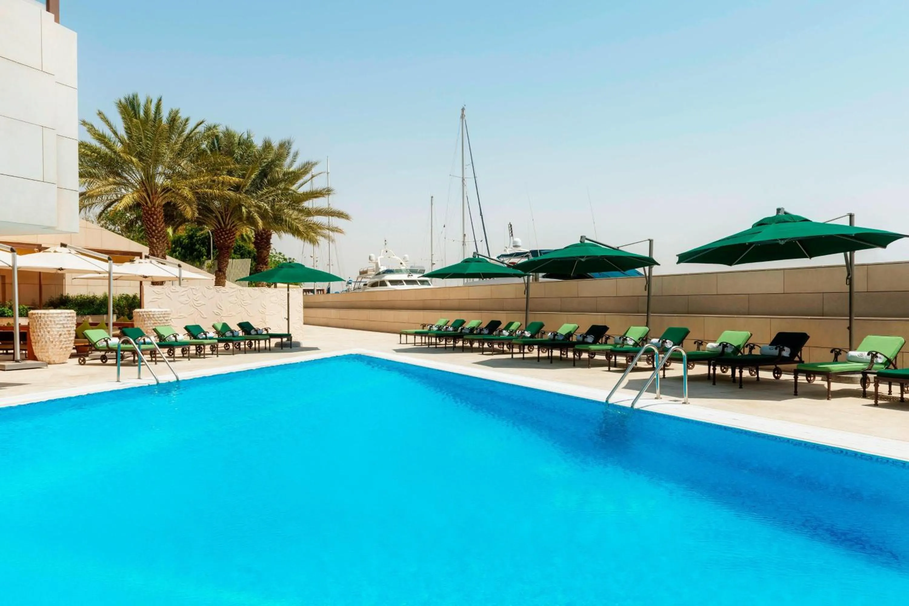 Swimming pool in Sheraton Dubai Creek Hotel & Towers