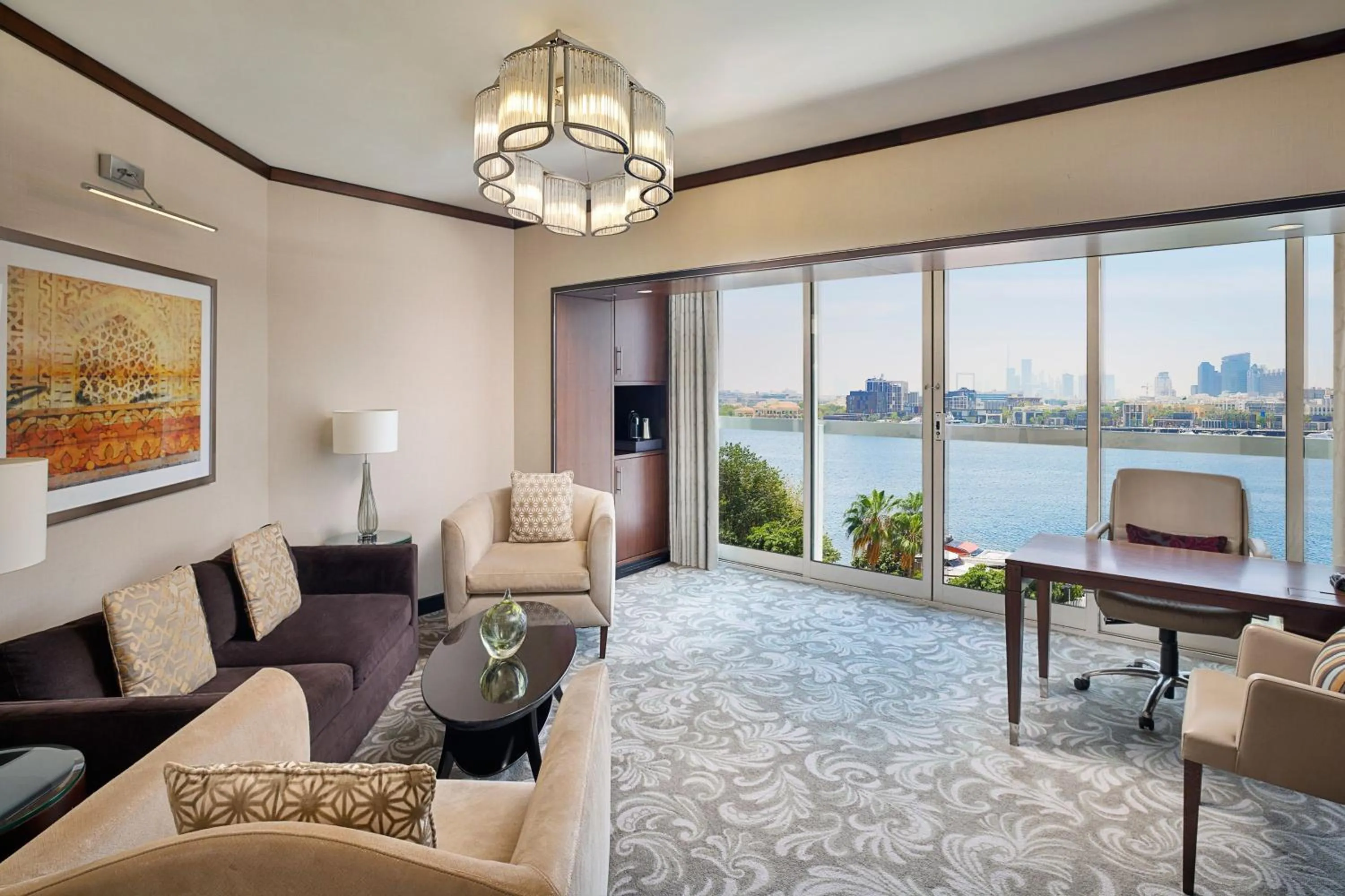 Bedroom in Sheraton Dubai Creek Hotel & Towers