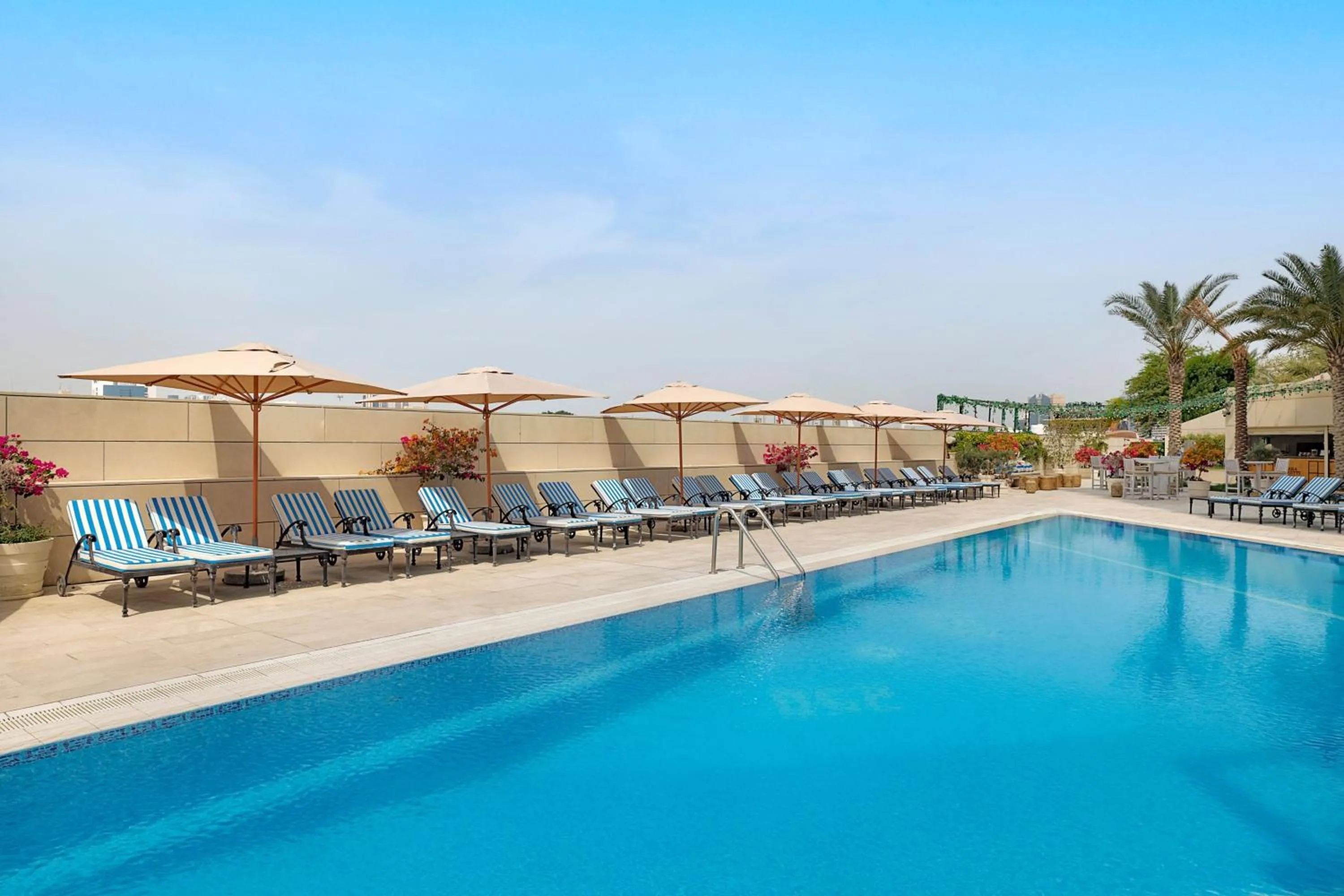 Swimming pool in Sheraton Dubai Creek Hotel & Towers
