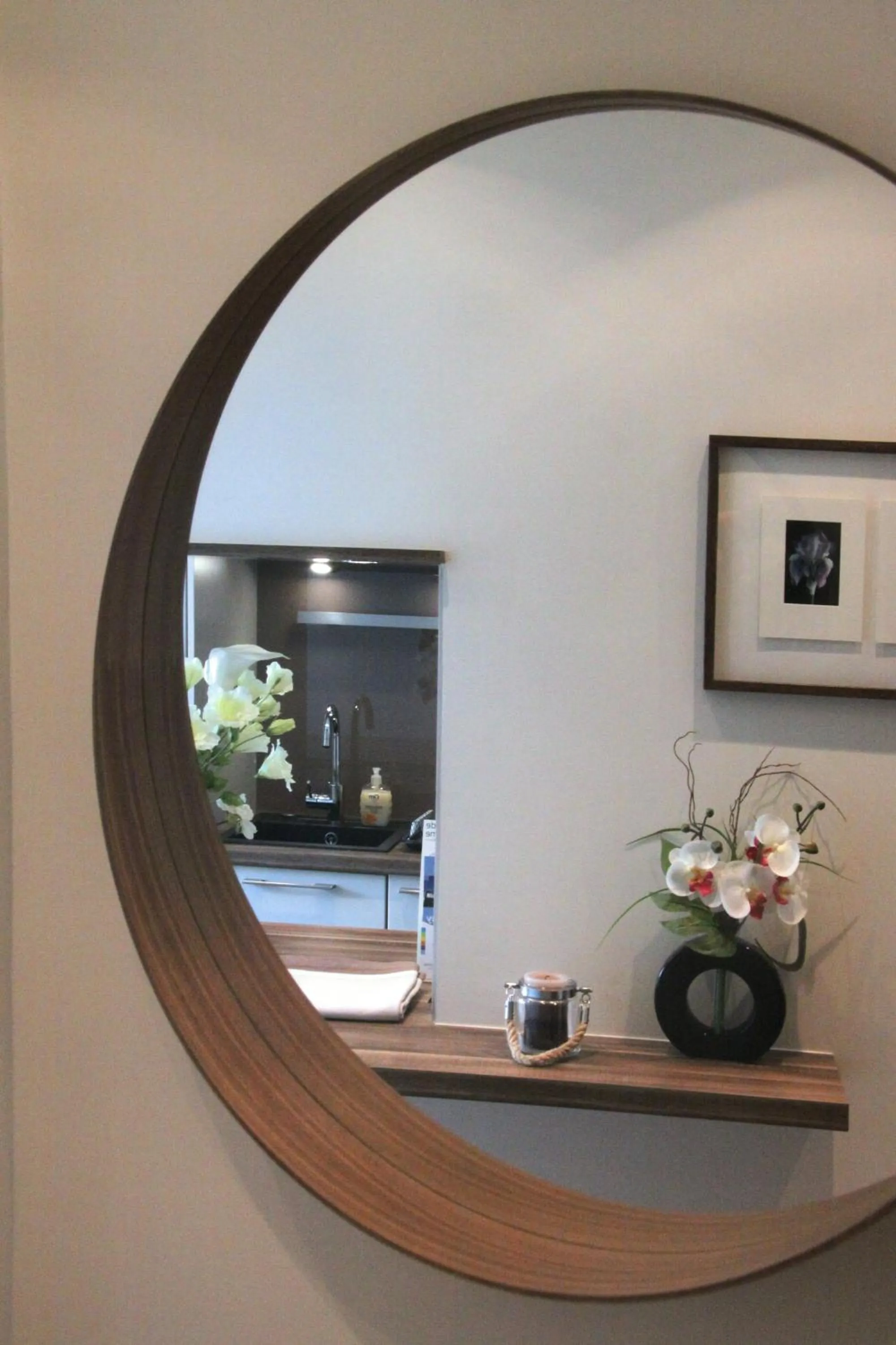 Decorative detail in Côté Marne