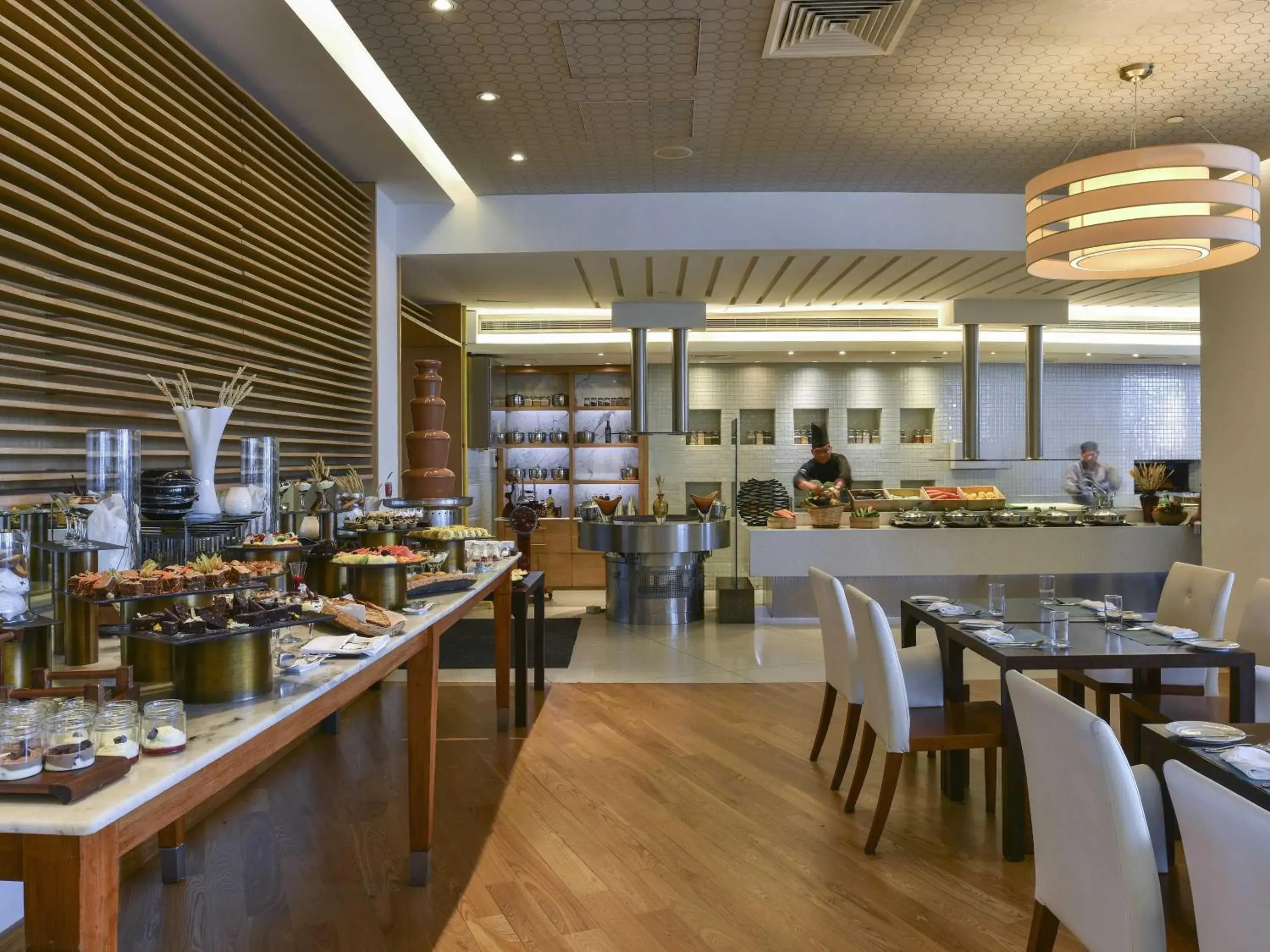 Restaurant/places to eat in Raffles Dubai Restaurant/places to eat in Raffles Dubai