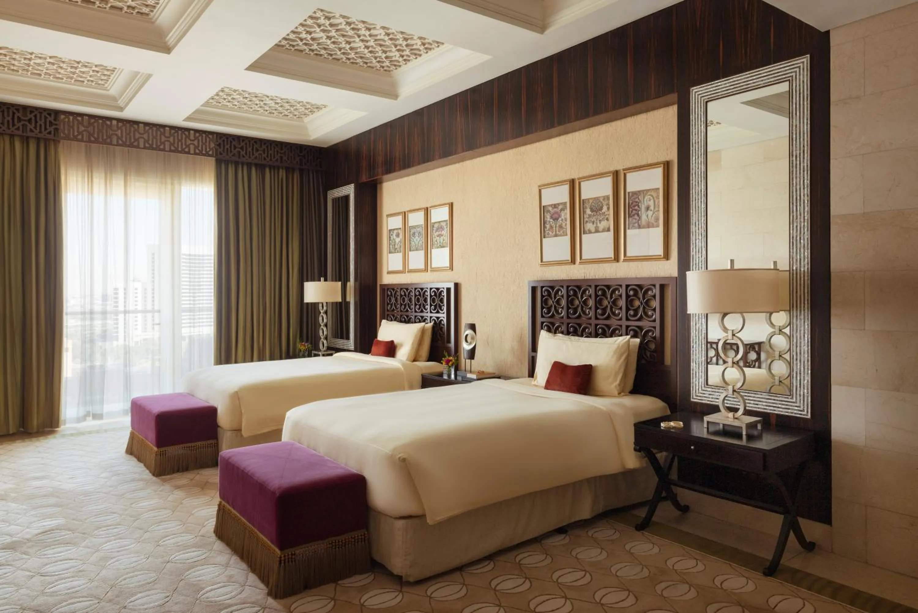 Bedroom, Bed in Raffles Dubai