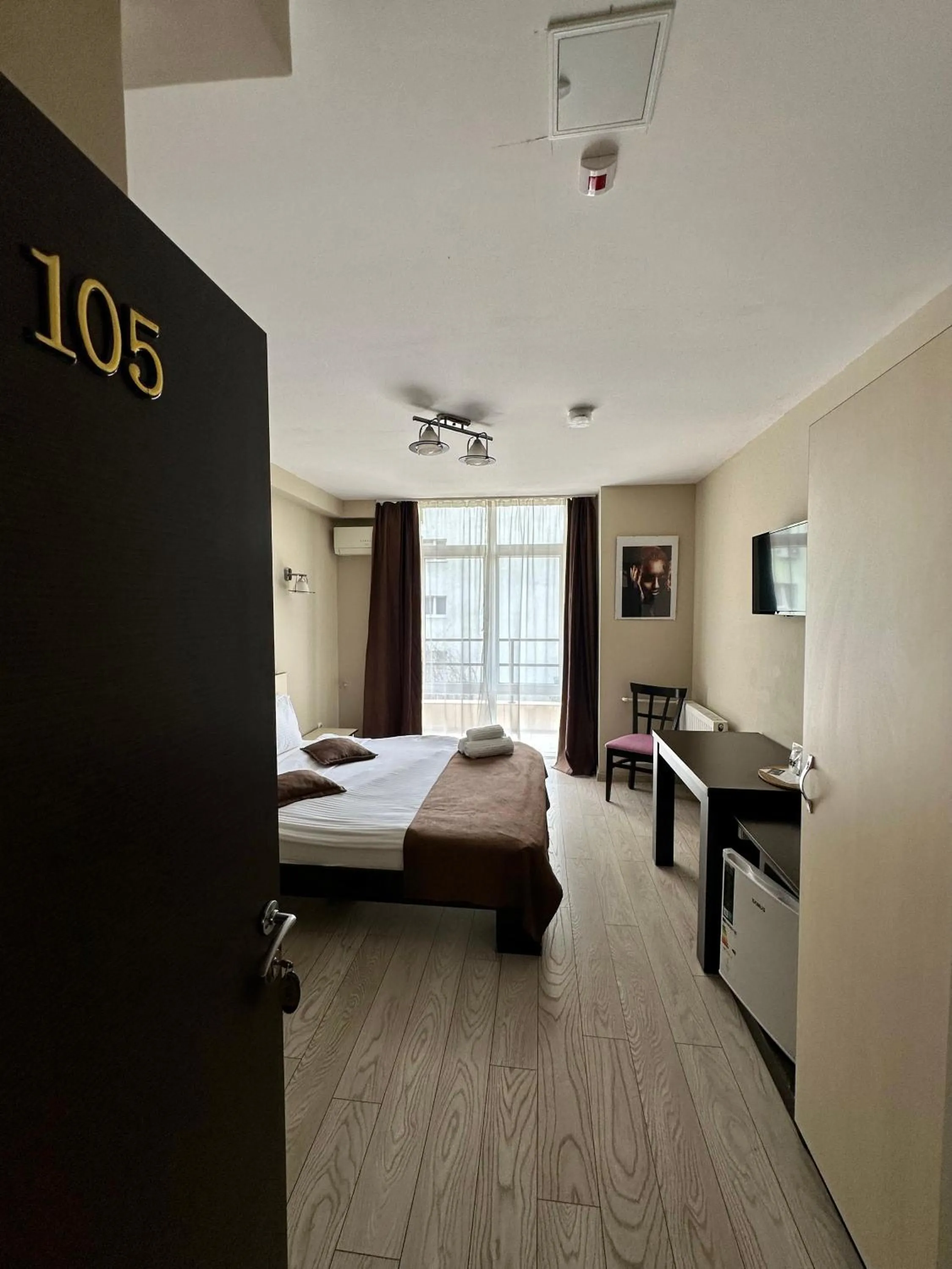 Double Room - single occupancy in Lion's Hotel