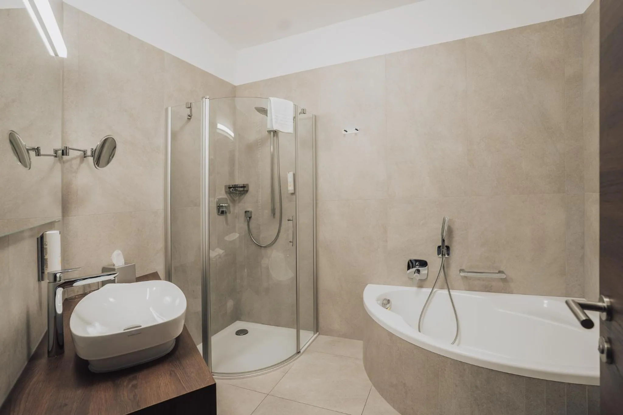 Bathroom in Hotel Lisetta