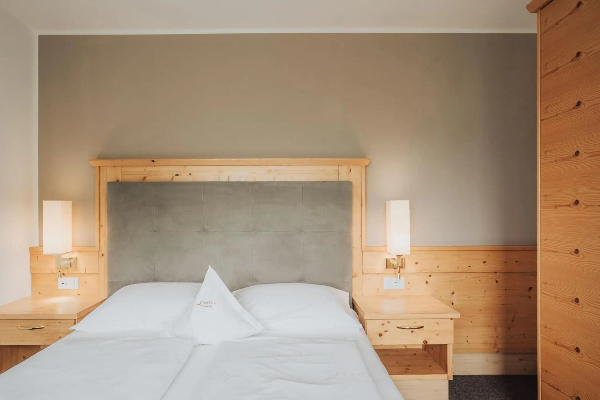 Bedroom, Bed in Hotel Lisetta