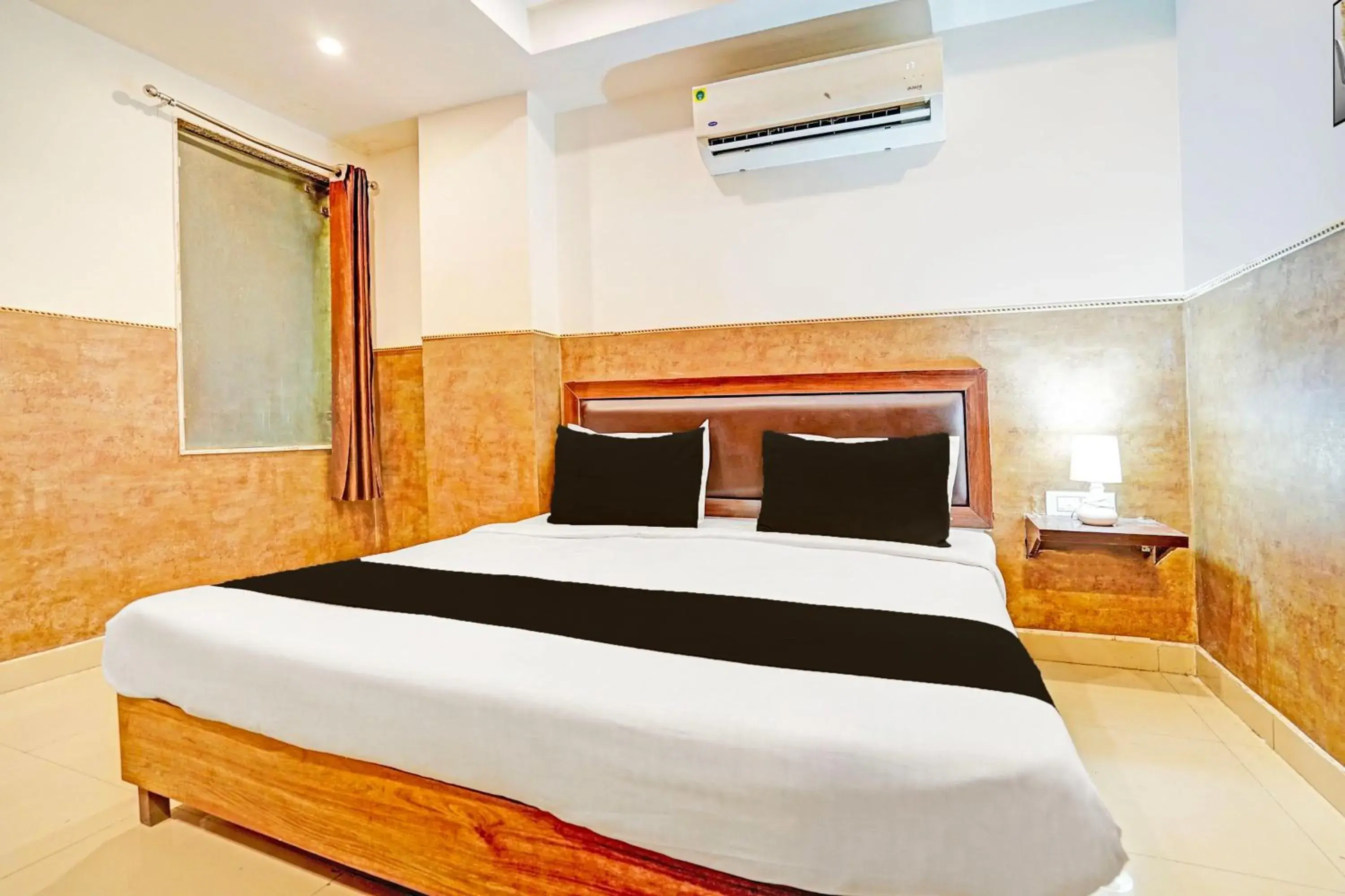 Bedroom, Bed in Super Collection O Tilak Nagar Near Pacific Mall Bedroom, Bed in Super Collection O Tilak Nagar Near Pacific Mall
