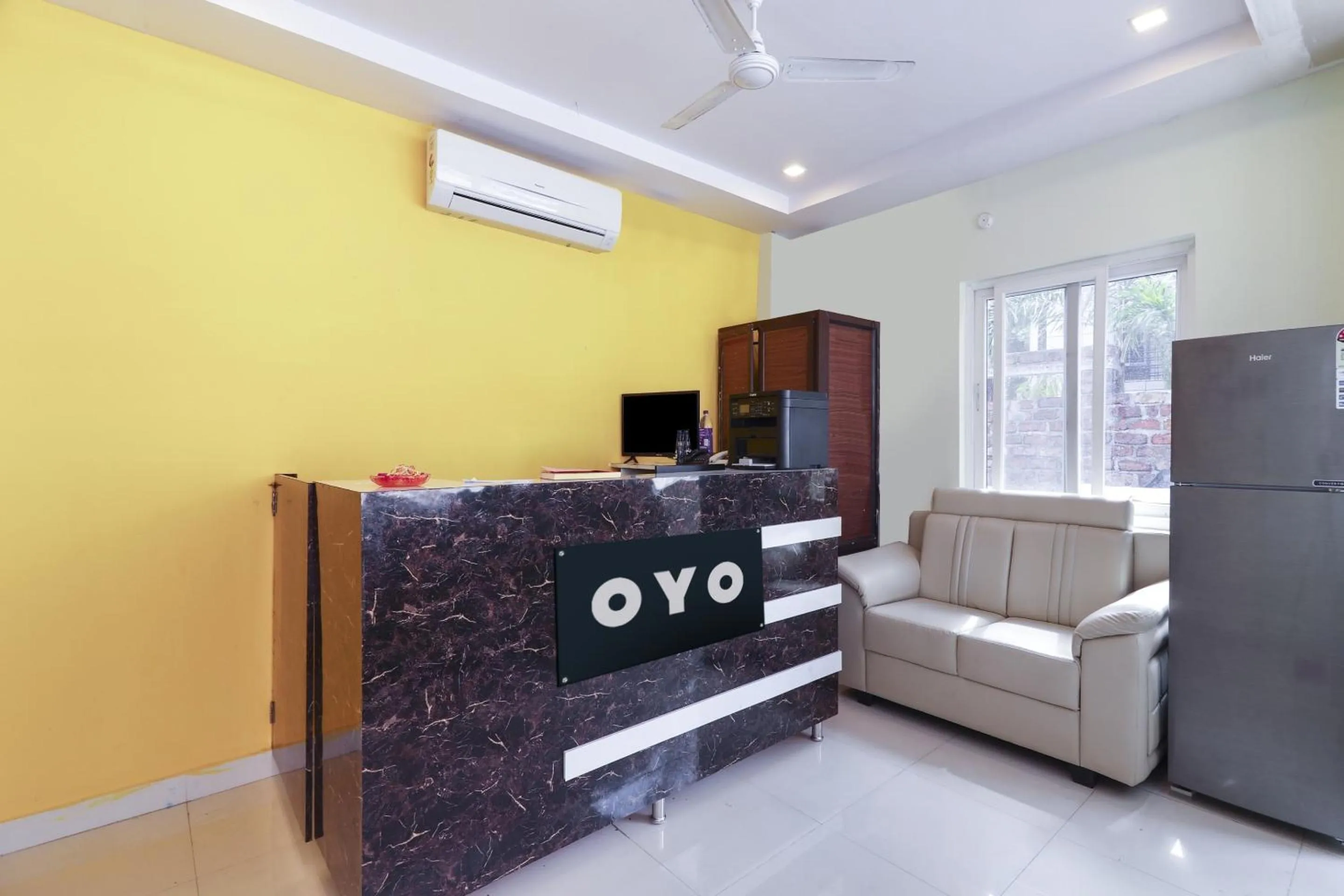 Lobby or reception in Hotel O White Ridge