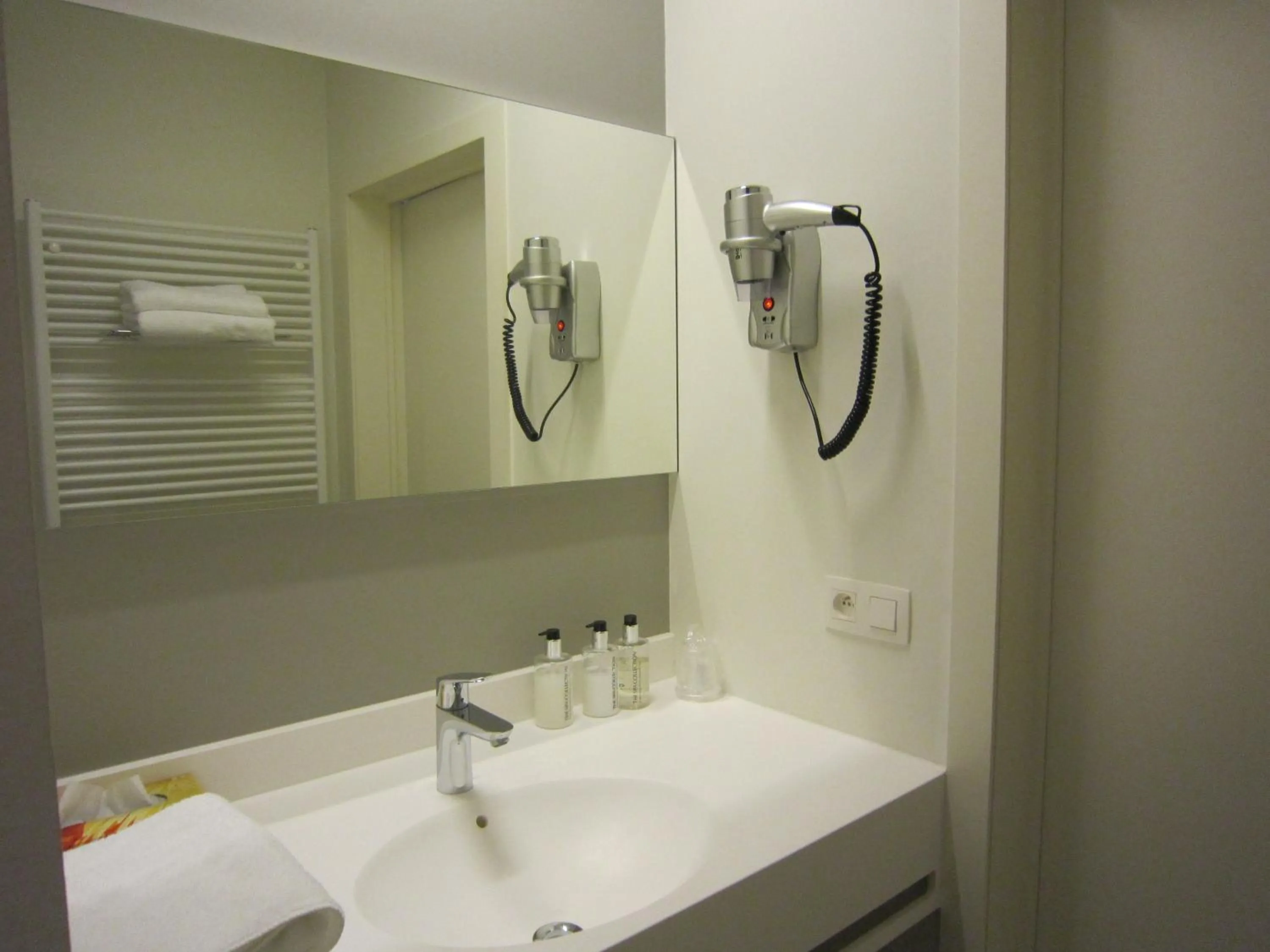 Bathroom in B&B 't Withuis