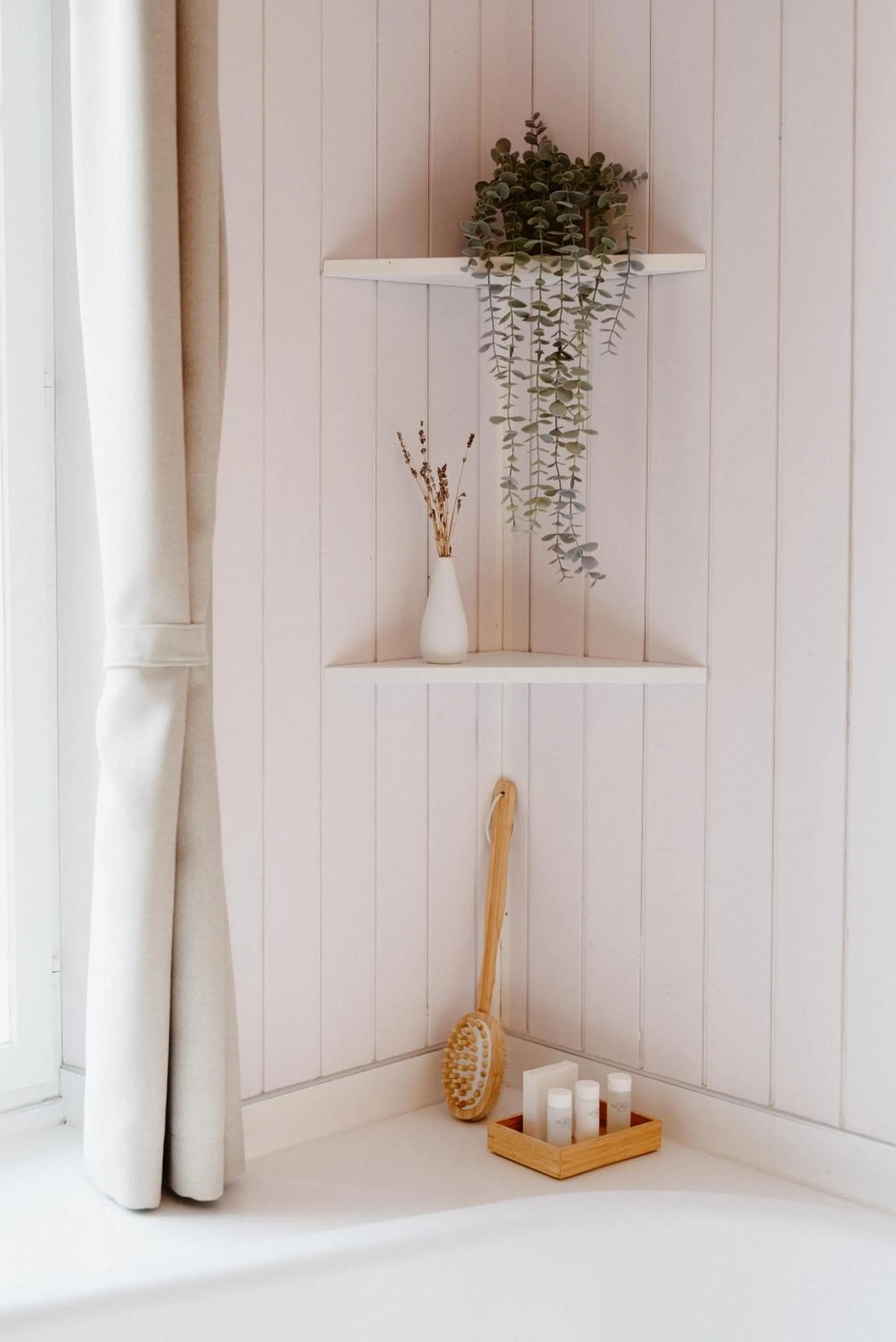 Bath in la belle vue Boutique Hotel & Café