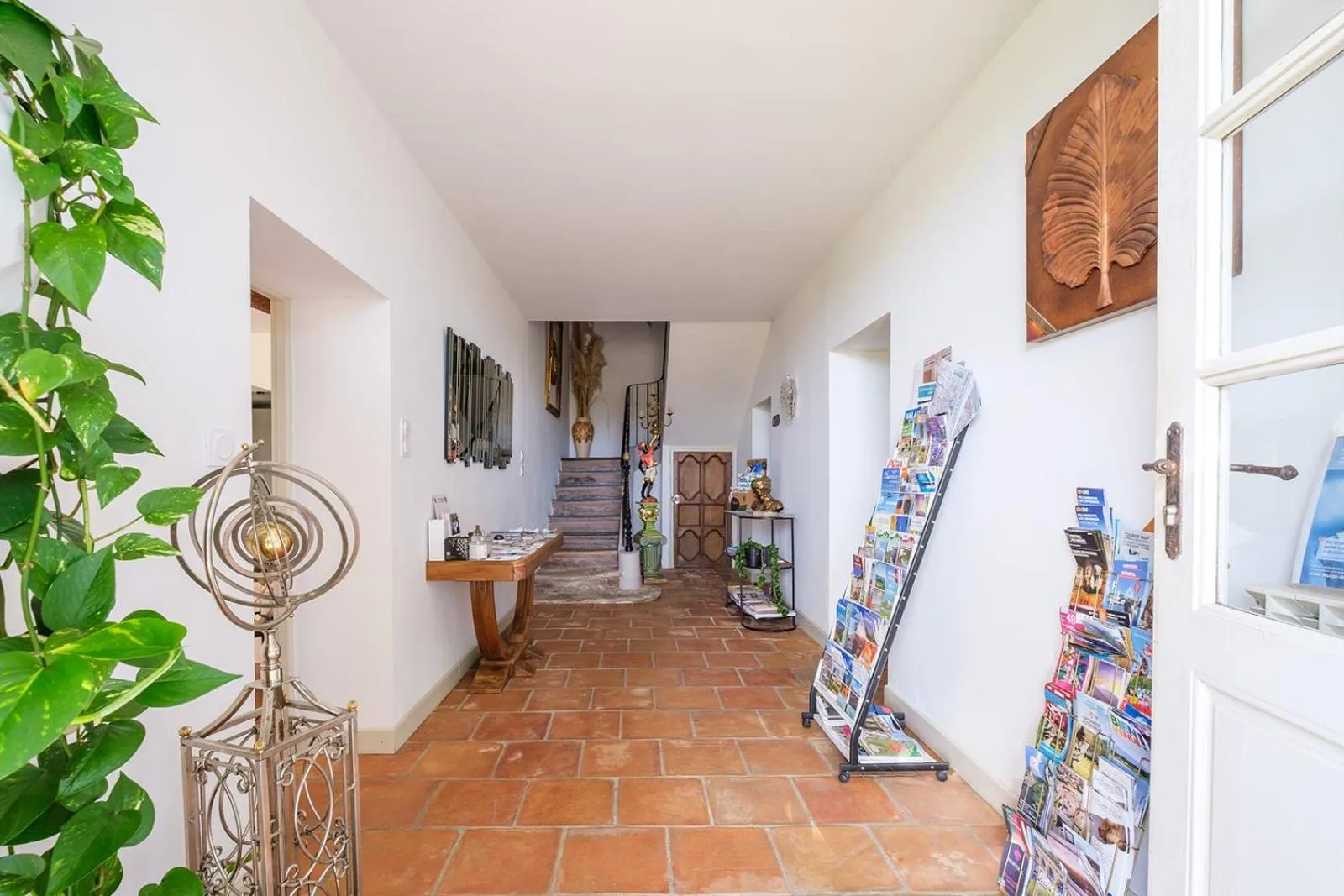 Property building in LE MAS DES FLANERAIES