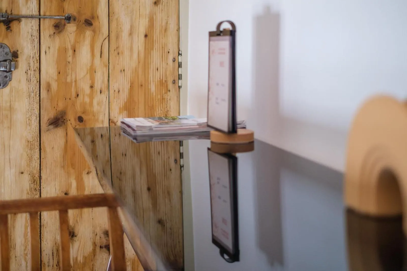 Decorative detail in LE MAS DES FLANERAIES