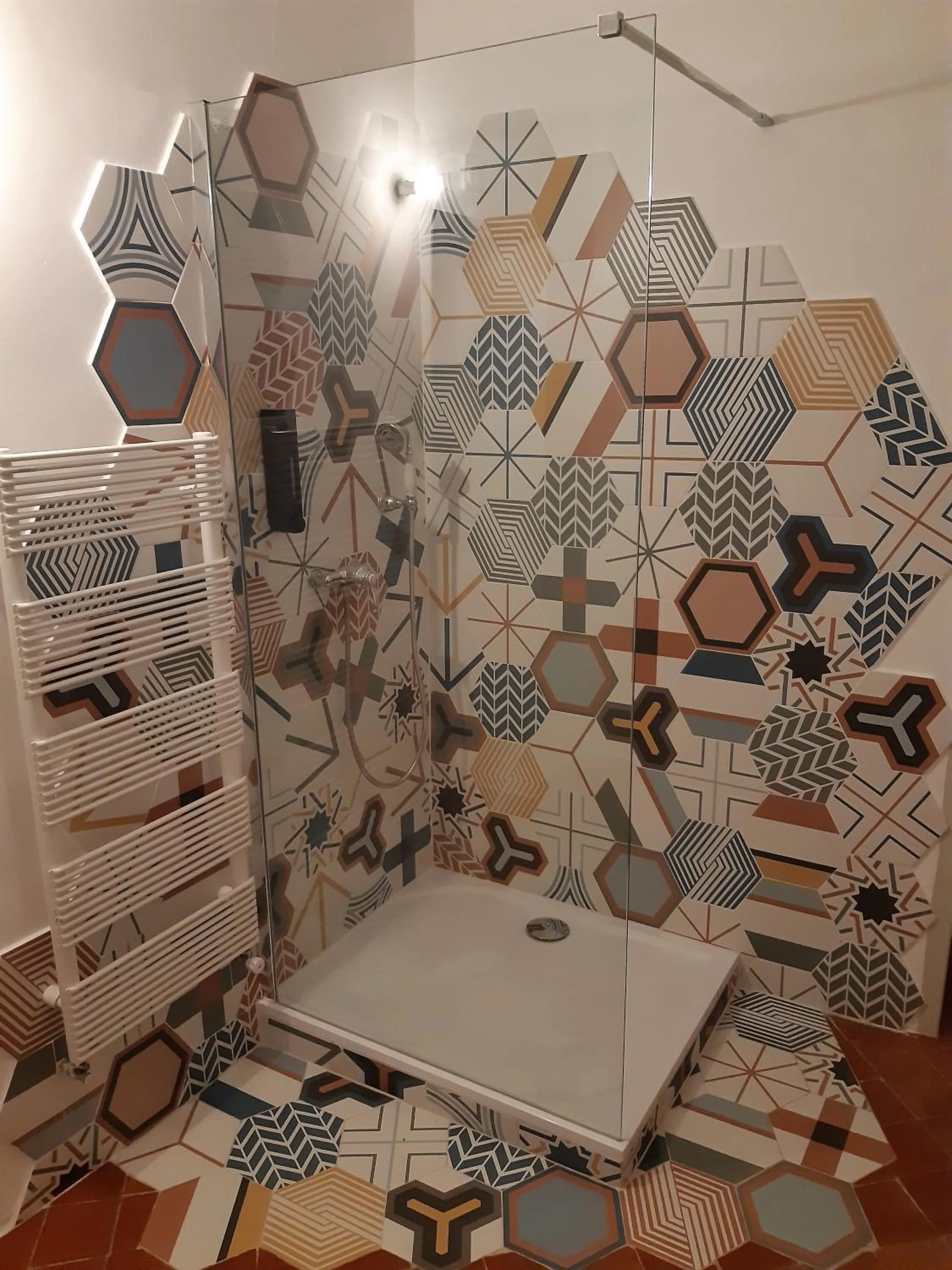 Bathroom in LE MAS DES FLANERAIES