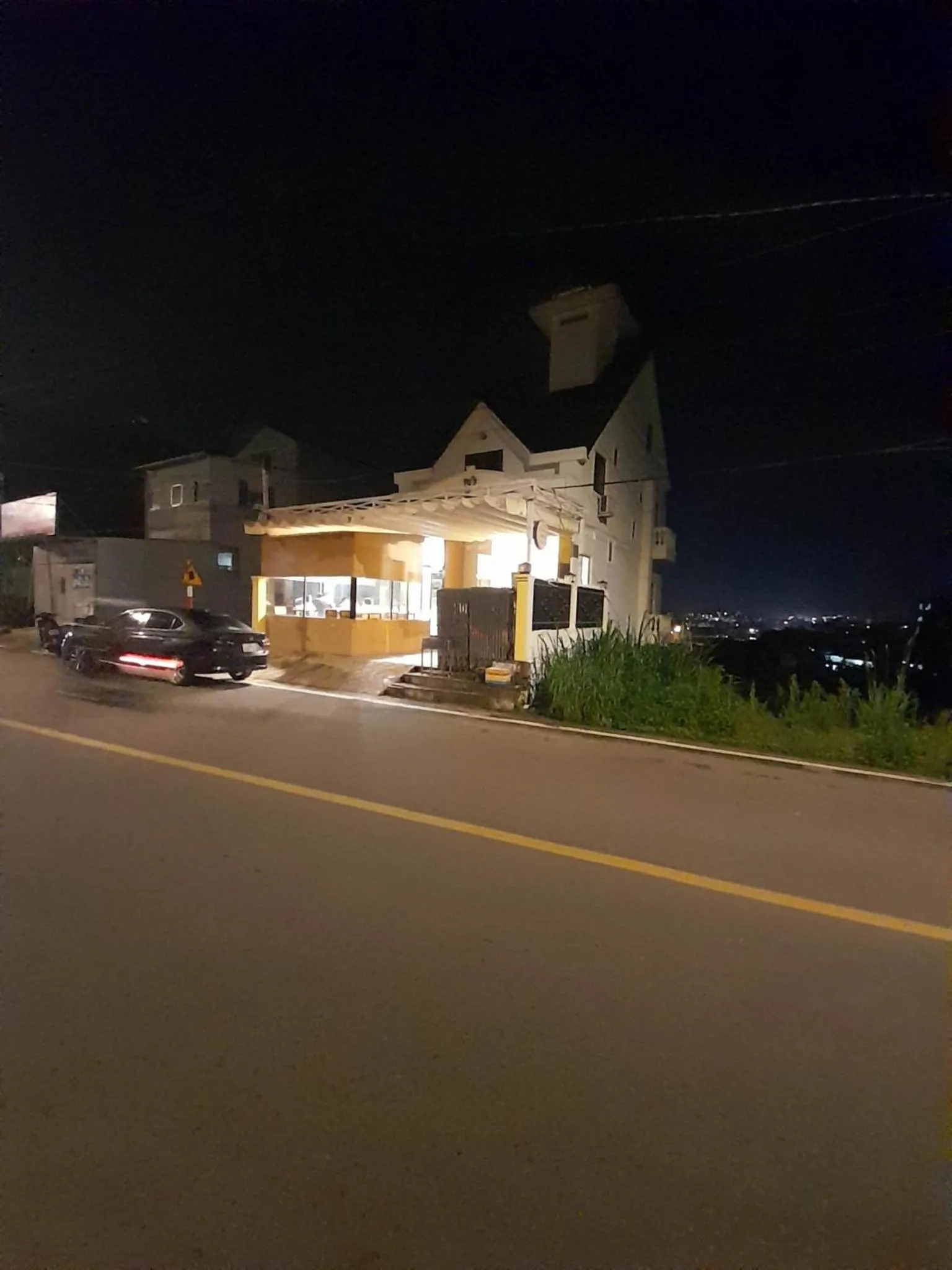 Property building in S Villa Hotel