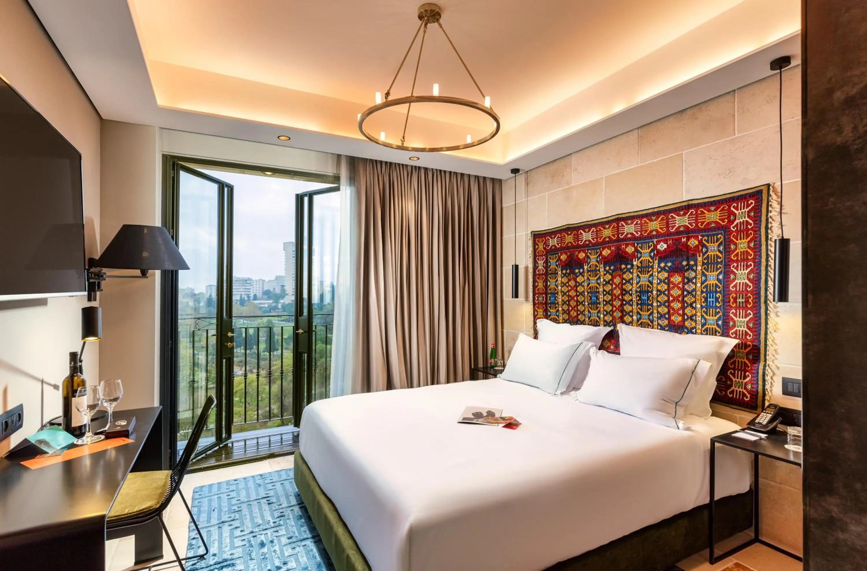 View (from property/room), Bed in Brown Mamilla, a member of Brown Hotels