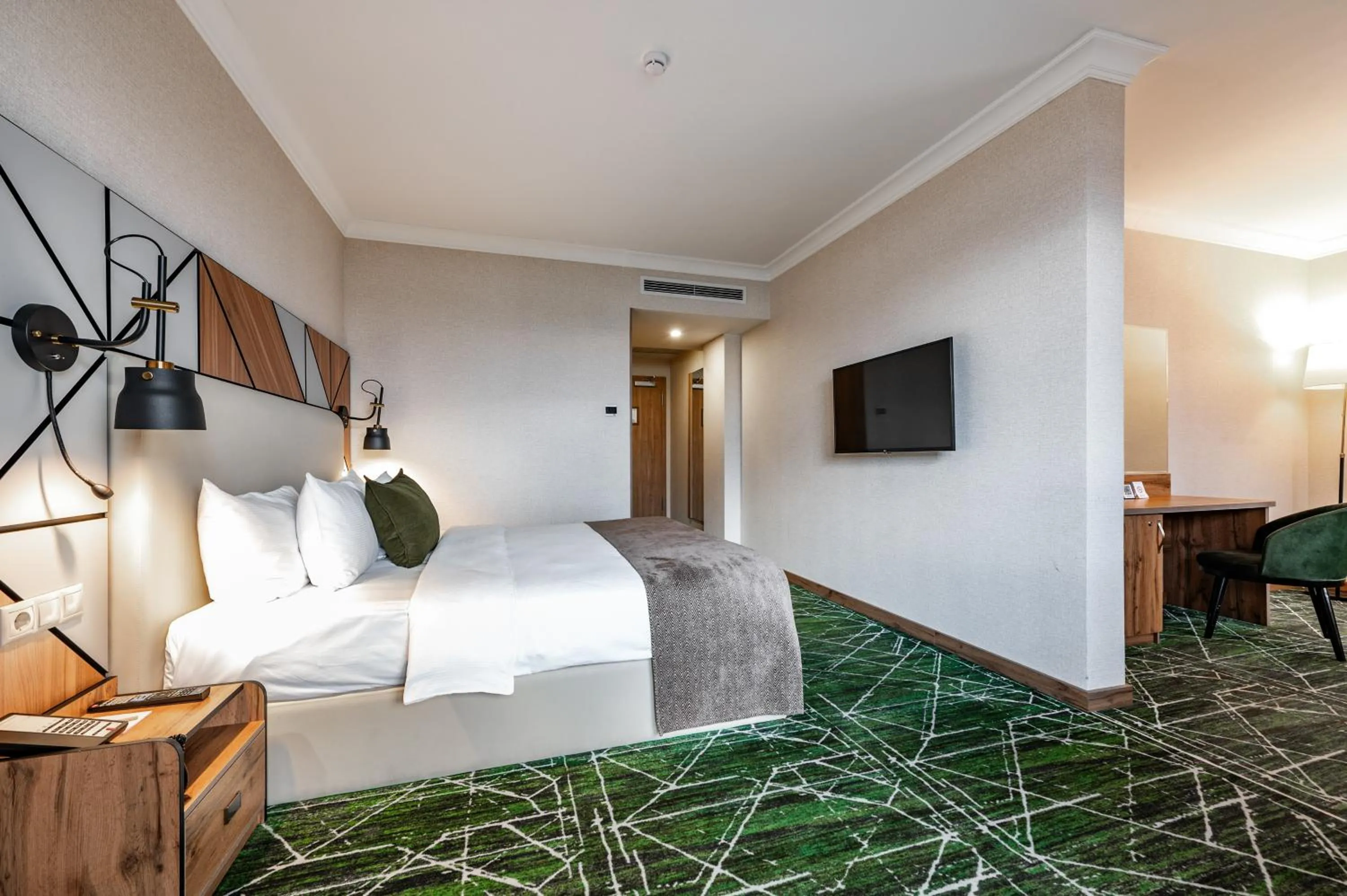 Photo of the whole room, Bed in Wyndham Garden Burabay