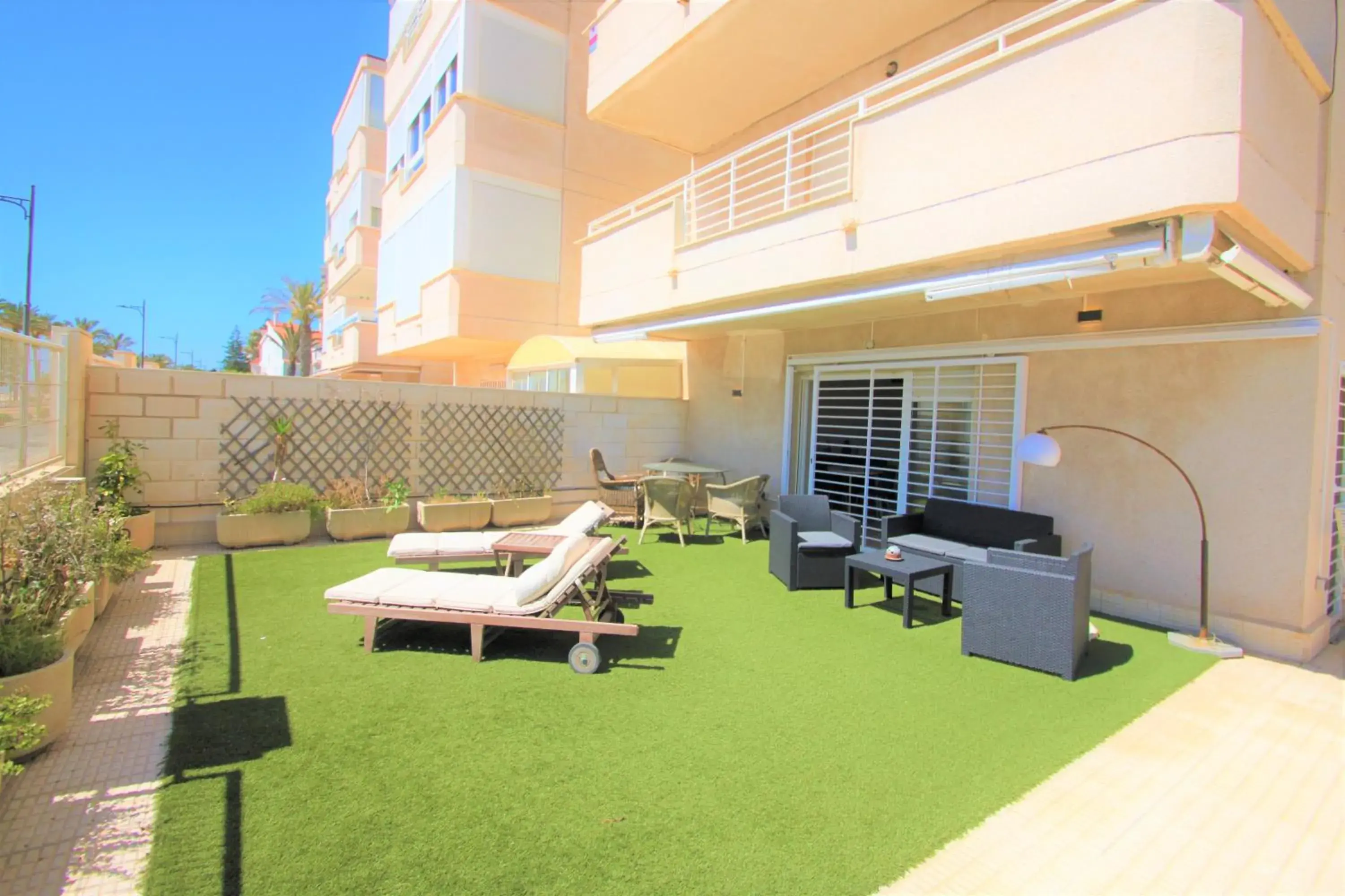 Apartamento CasaTuris enfrente al mar en Playa Muchavista C102 Apartamento CasaTuris enfrente al mar en Playa Muchavista C102