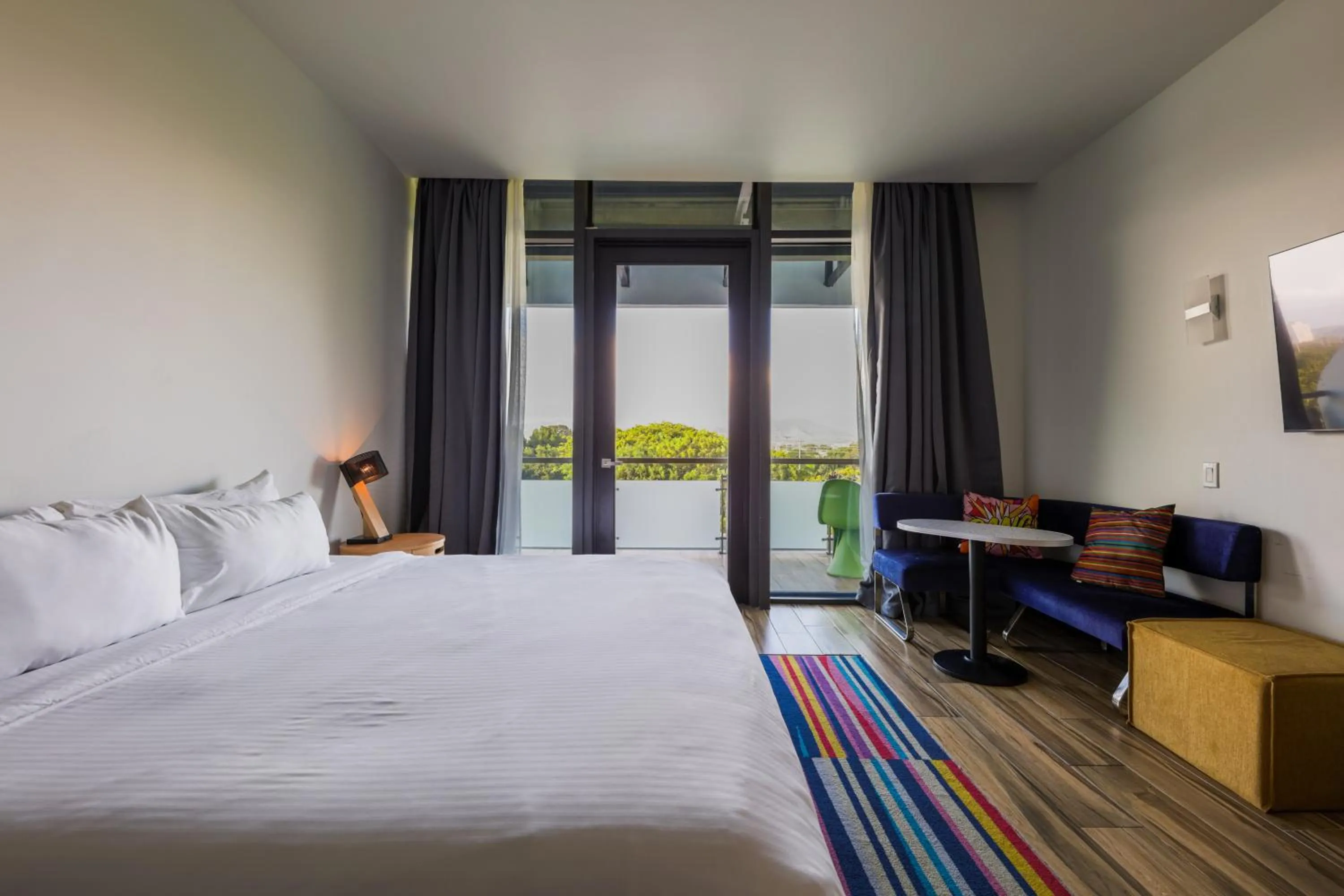 Bed in Aloft Ponce Hotel & Casino