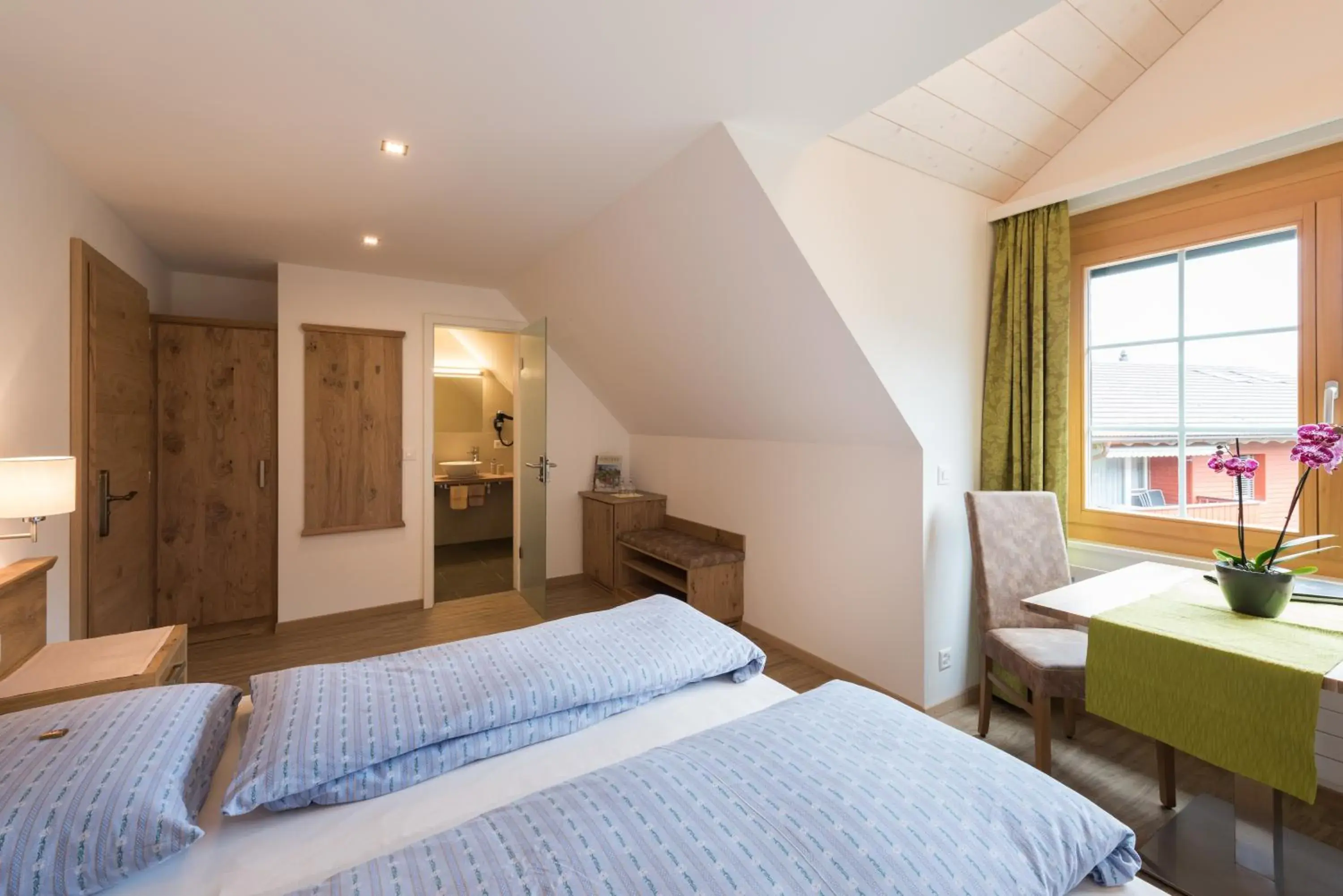 Double or Twin Room in Hotel Restaurant Hirschen Double or Twin Room in Hotel Restaurant Hirschen