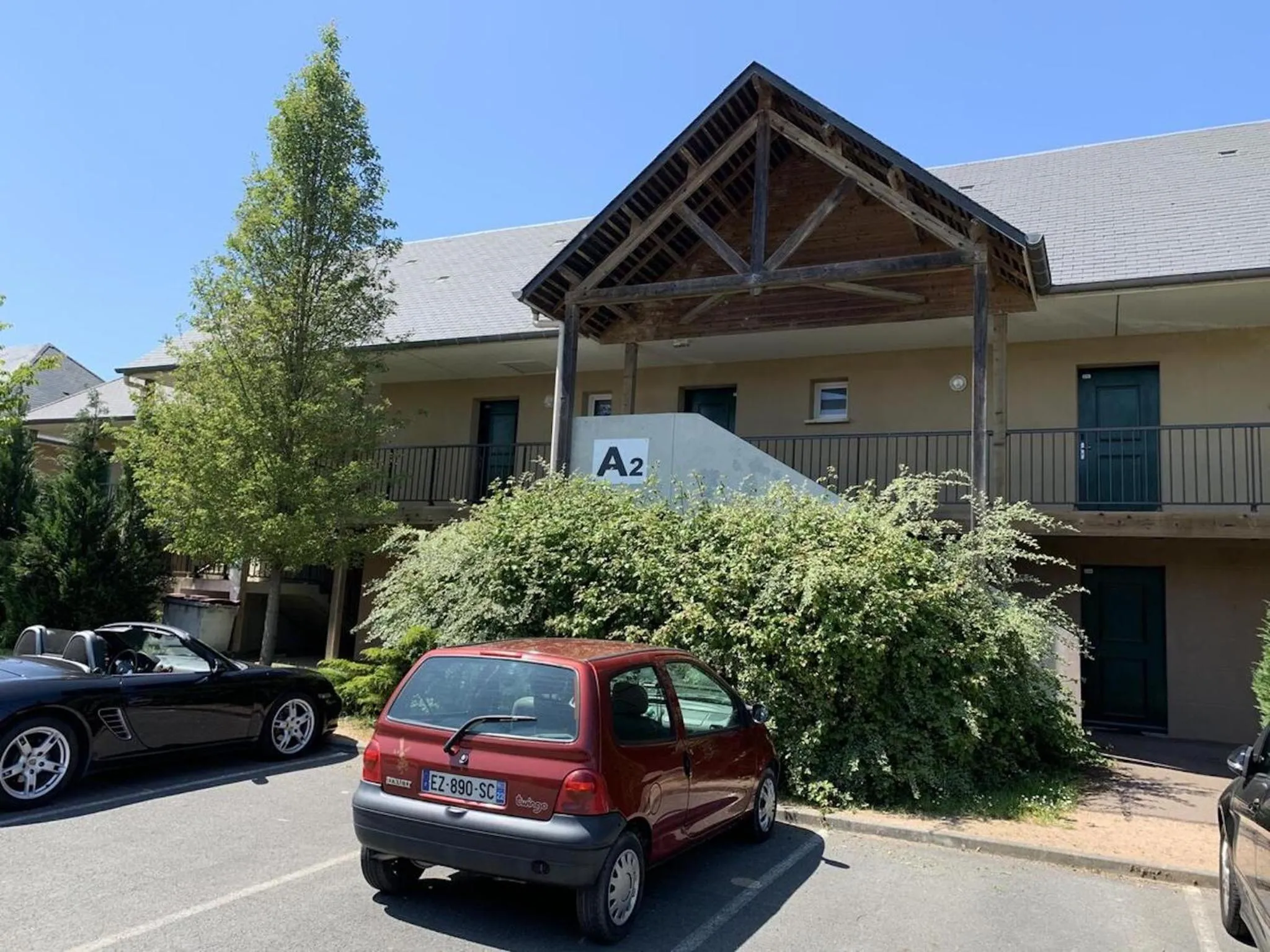 Property Building in La Liniere