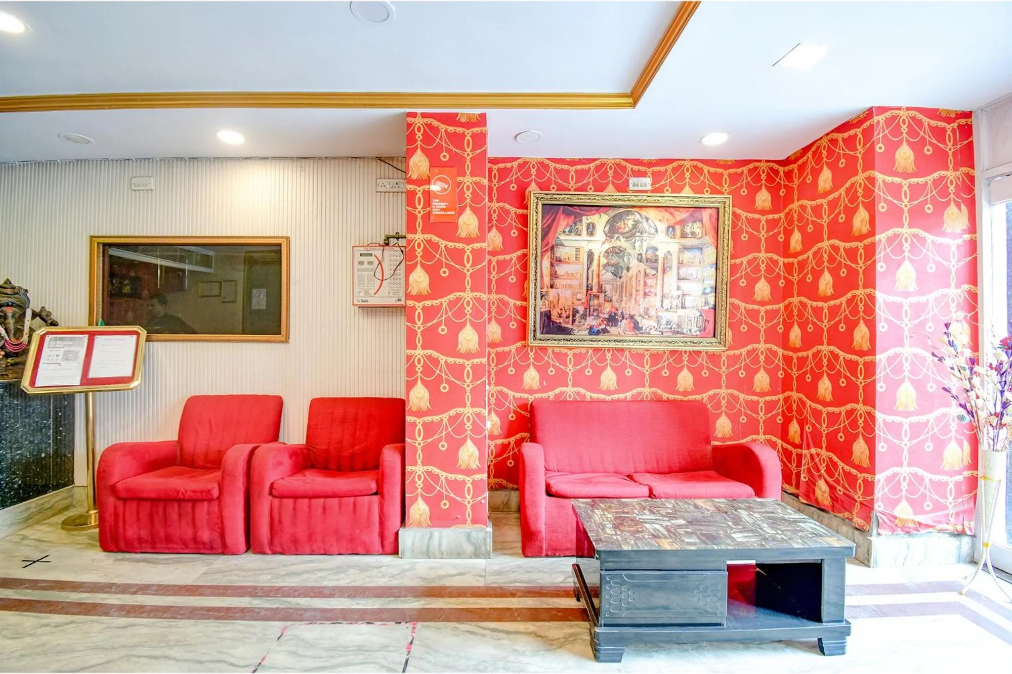 Seating area in FabHotel Raj Darbar