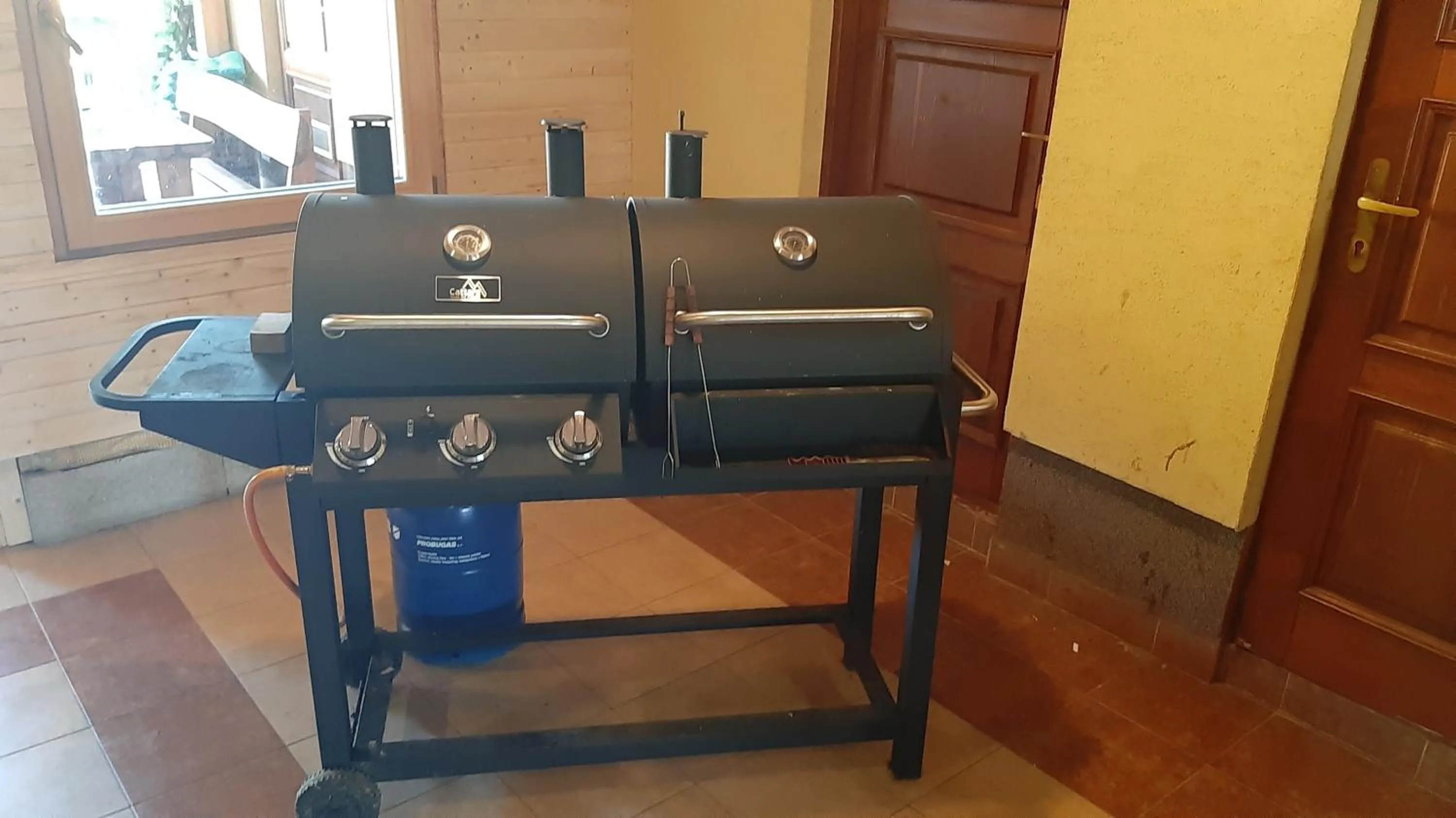 BBQ facilities in Penzión pri studničke Omastiná