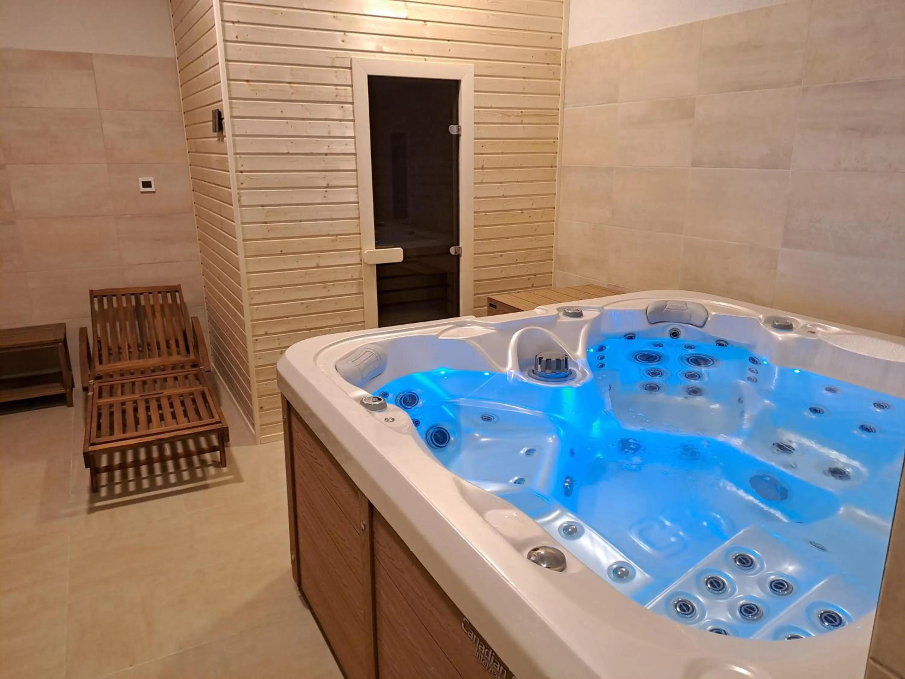 Hot Tub in Penzión pri studničke Omastiná