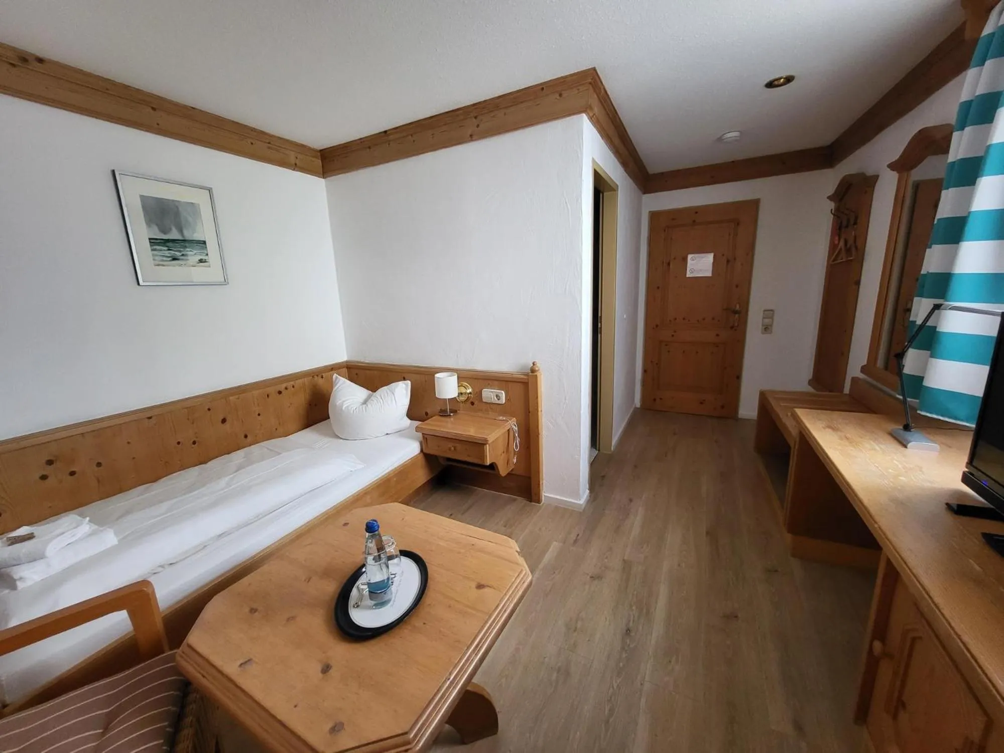 Bedroom, Bed in Historik Hotel Ochsen