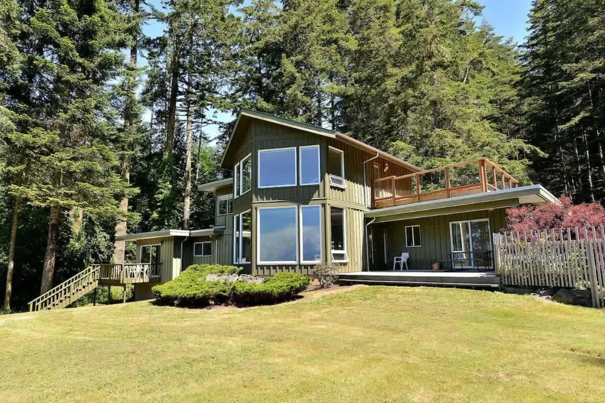 Pacific Coast Beach House by EMR Vacation Rentals