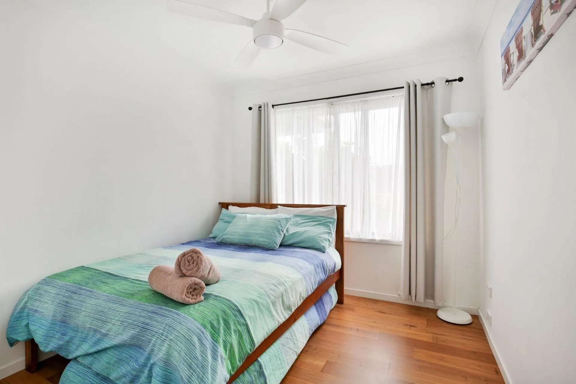 Bed in Villa Zelma I Pet Friendly I 4 Min Walk to Beach