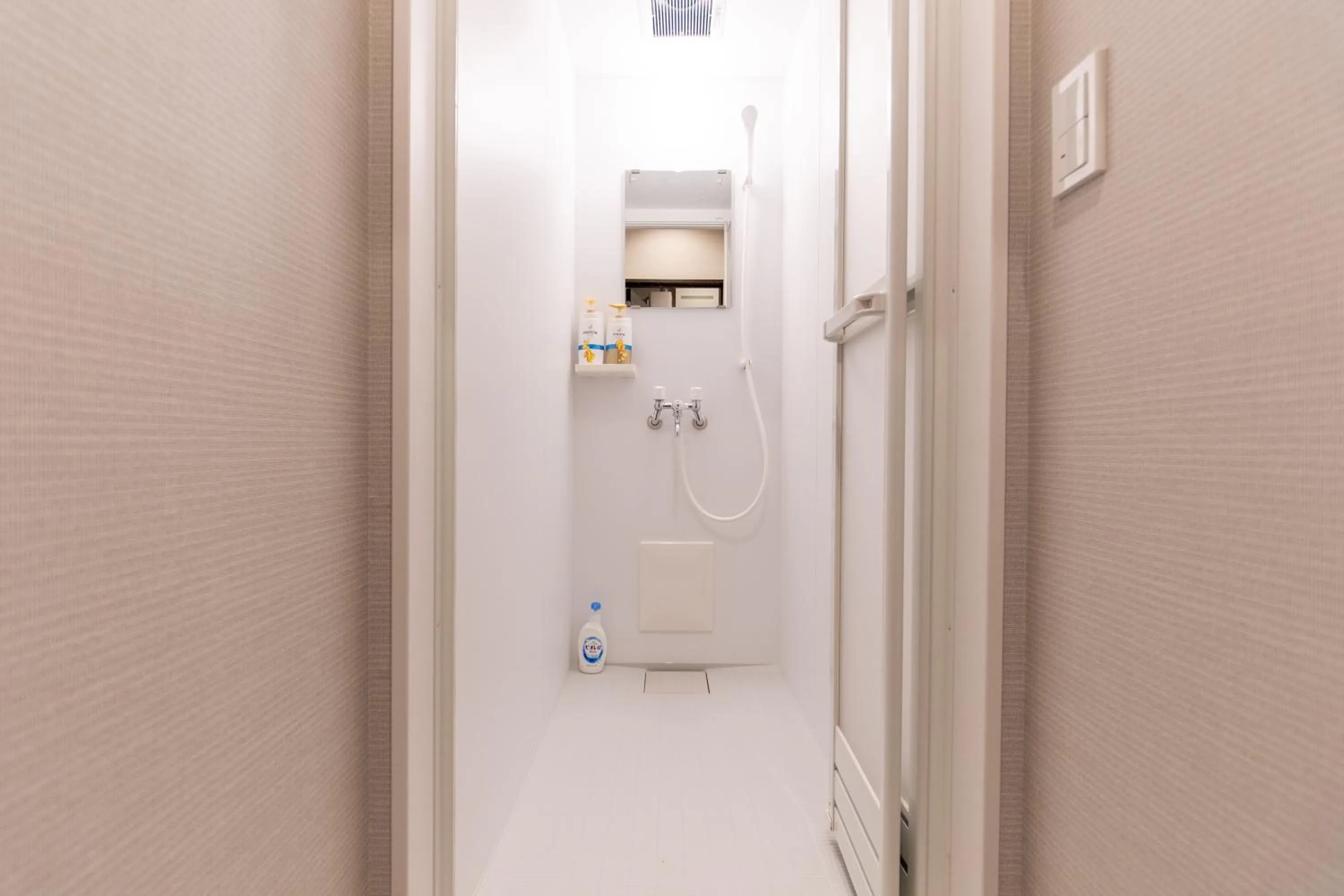 Bathroom in SAMURAI STAY 黄金町-Male Only